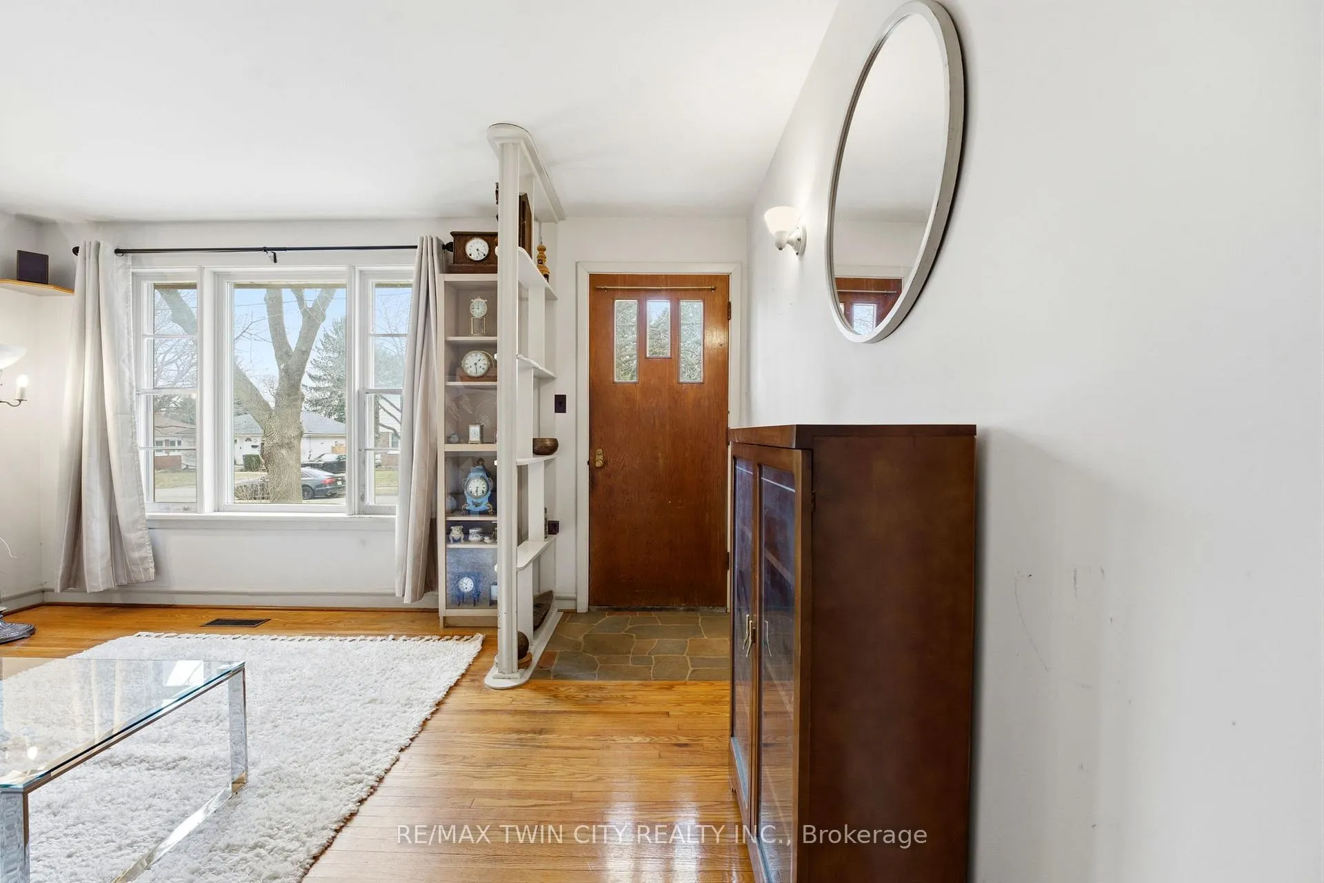 Photo 4 of 82 Glenview Avenue, Cambridge — HOMEH
