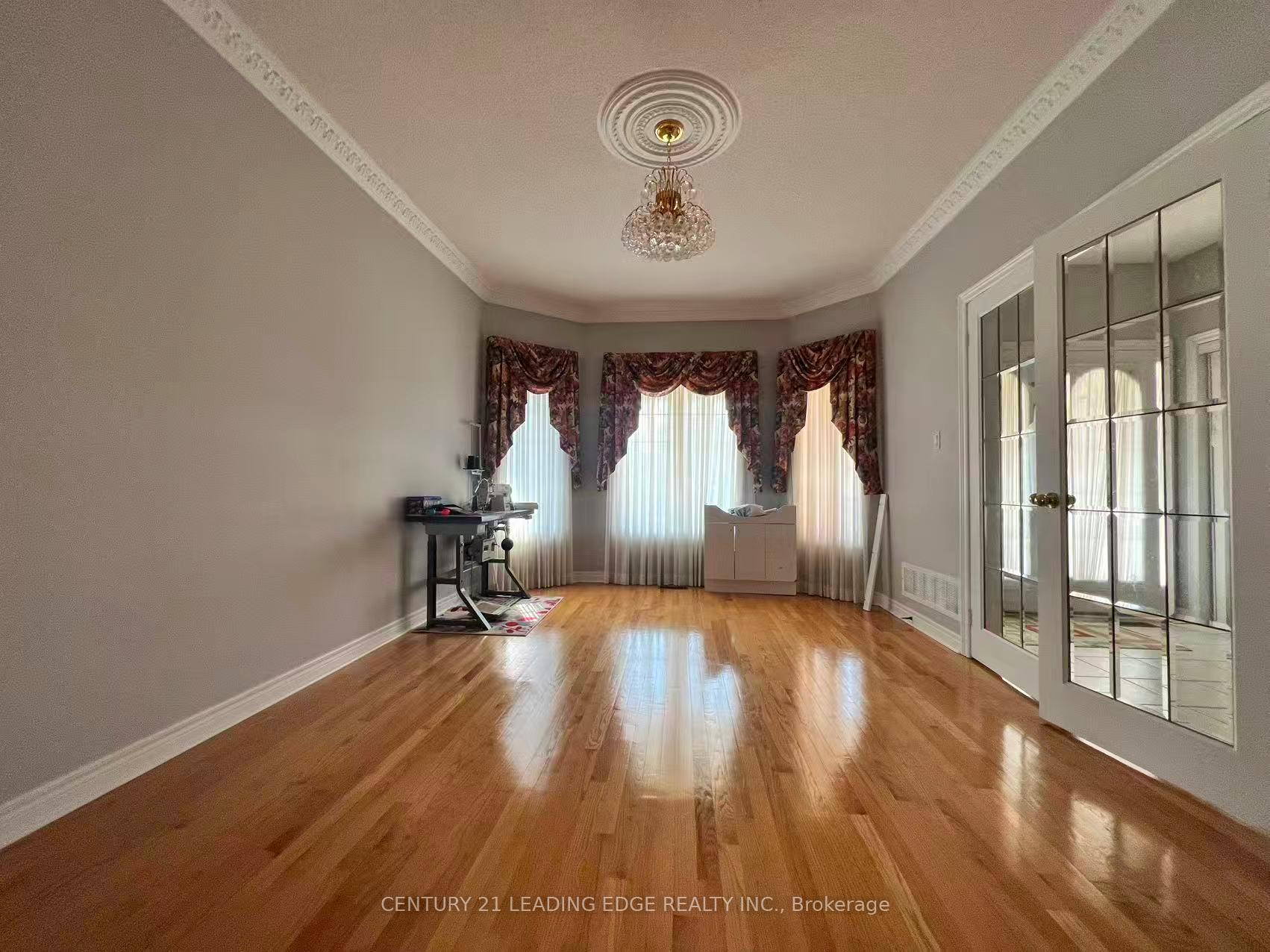 Photo 3 of Unit ROOM 1, 9 Hoake Road, Markham, Milliken Mills East — HOMEH