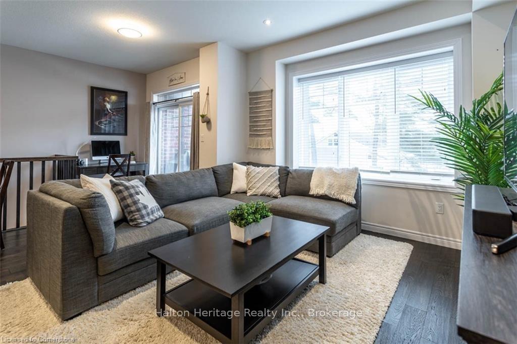 Photo 3 of Unit 5, 1169 Garner Road E, Hamilton, Meadowlands — HOMEH