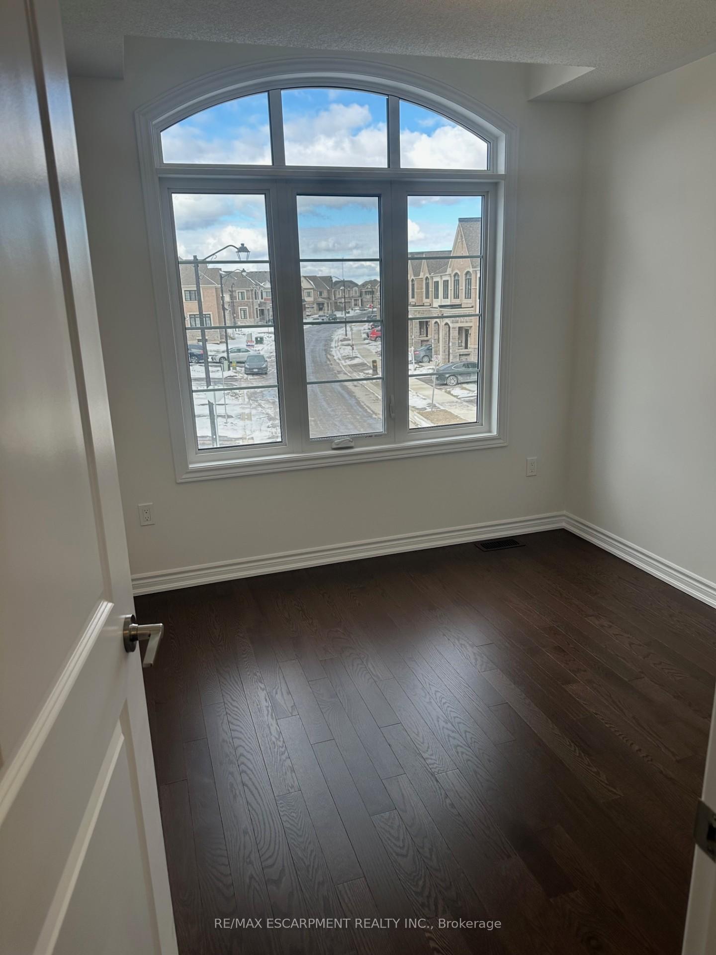 Photo 9 of 583 Celandine Terrace, Milton, Walker — HOMEH