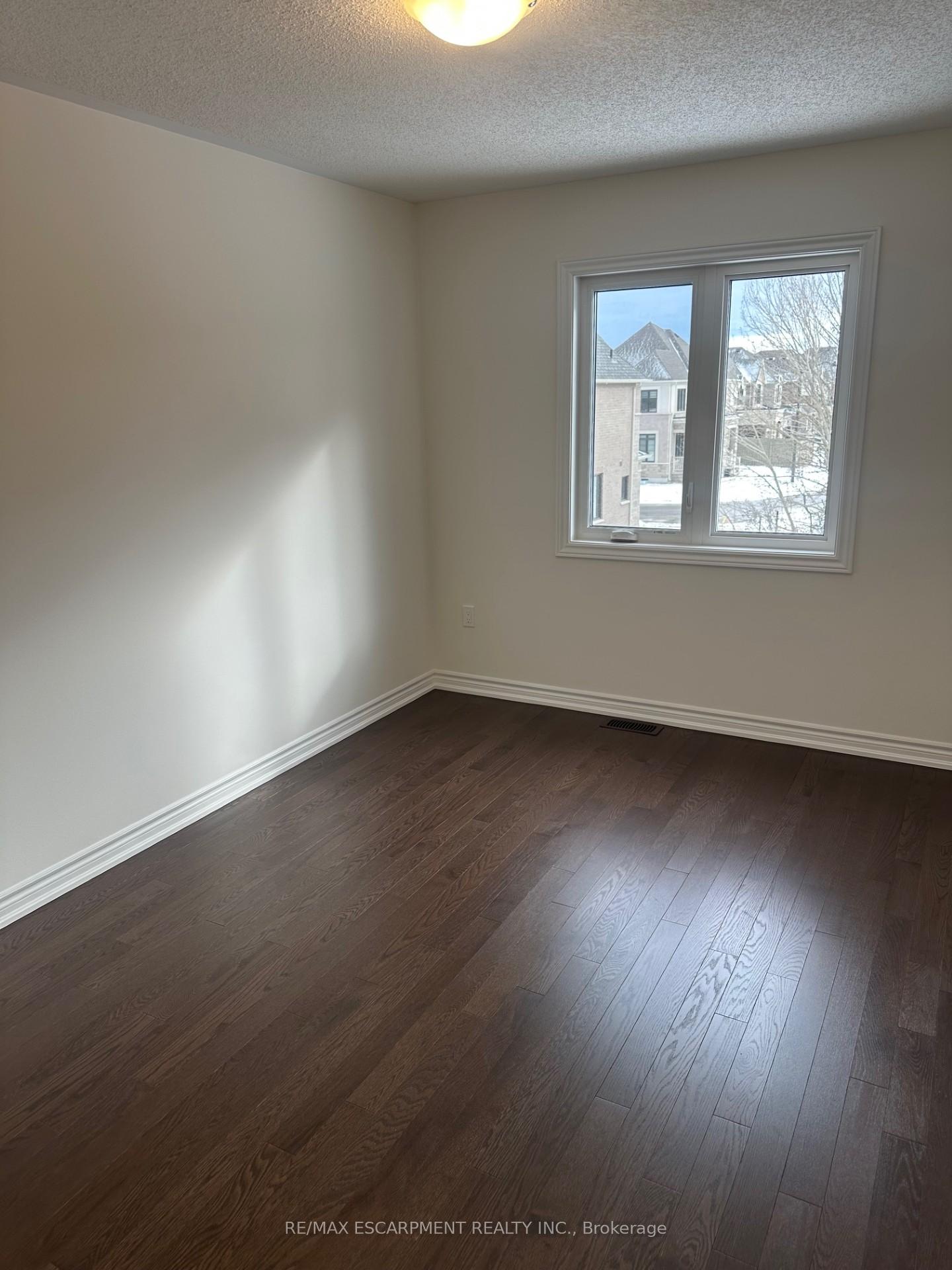 Photo 13 of 583 Celandine Terrace, Milton, Walker — HOMEH