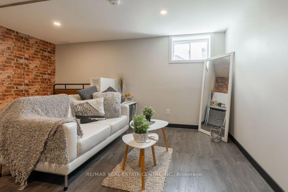 Photo 6 of Unit 2, 676 Rymal Road E, Hamilton, Greeningdon — HOMEH