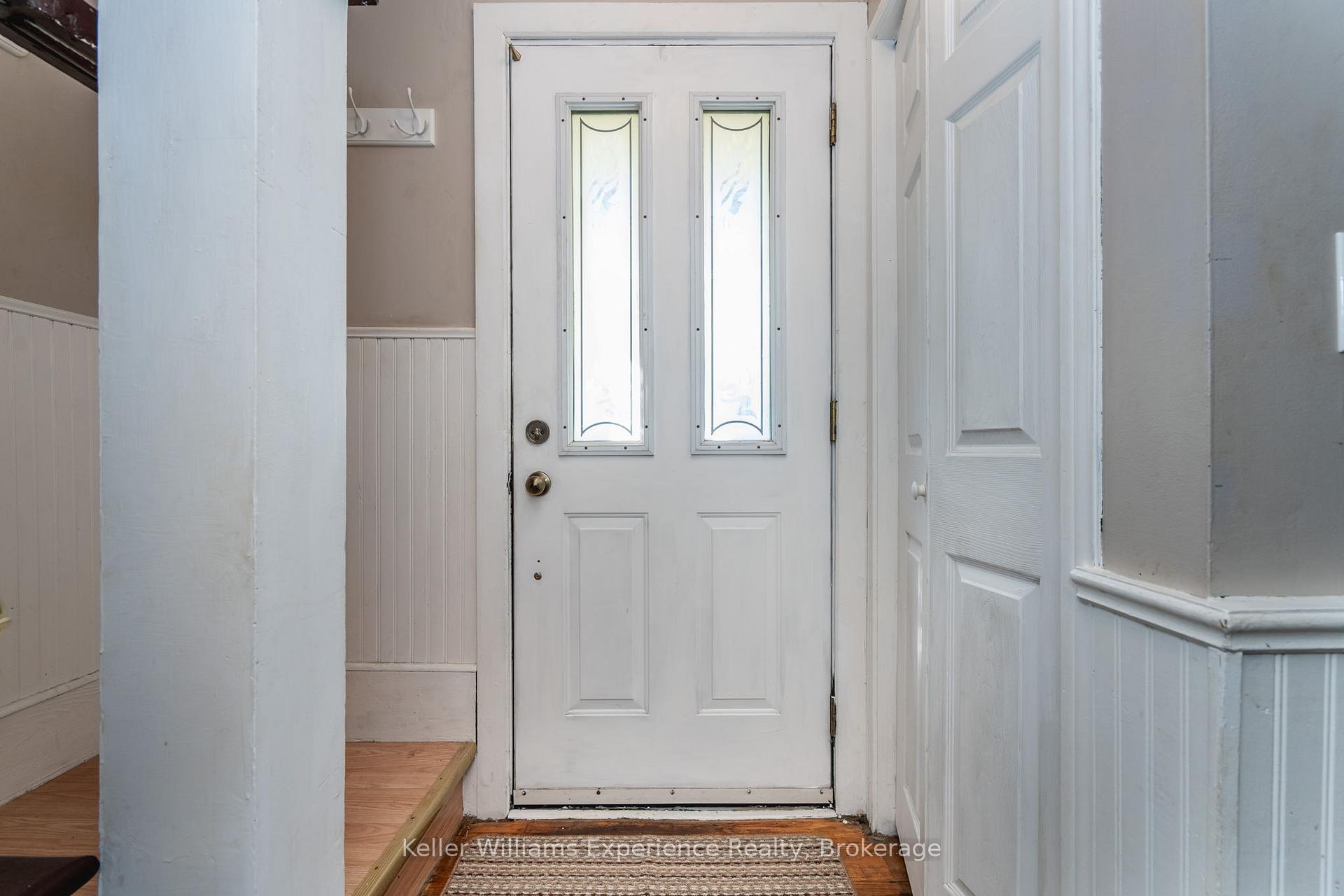 Photo 4 of 280 Hugel Avenue, Midland — HOMEH