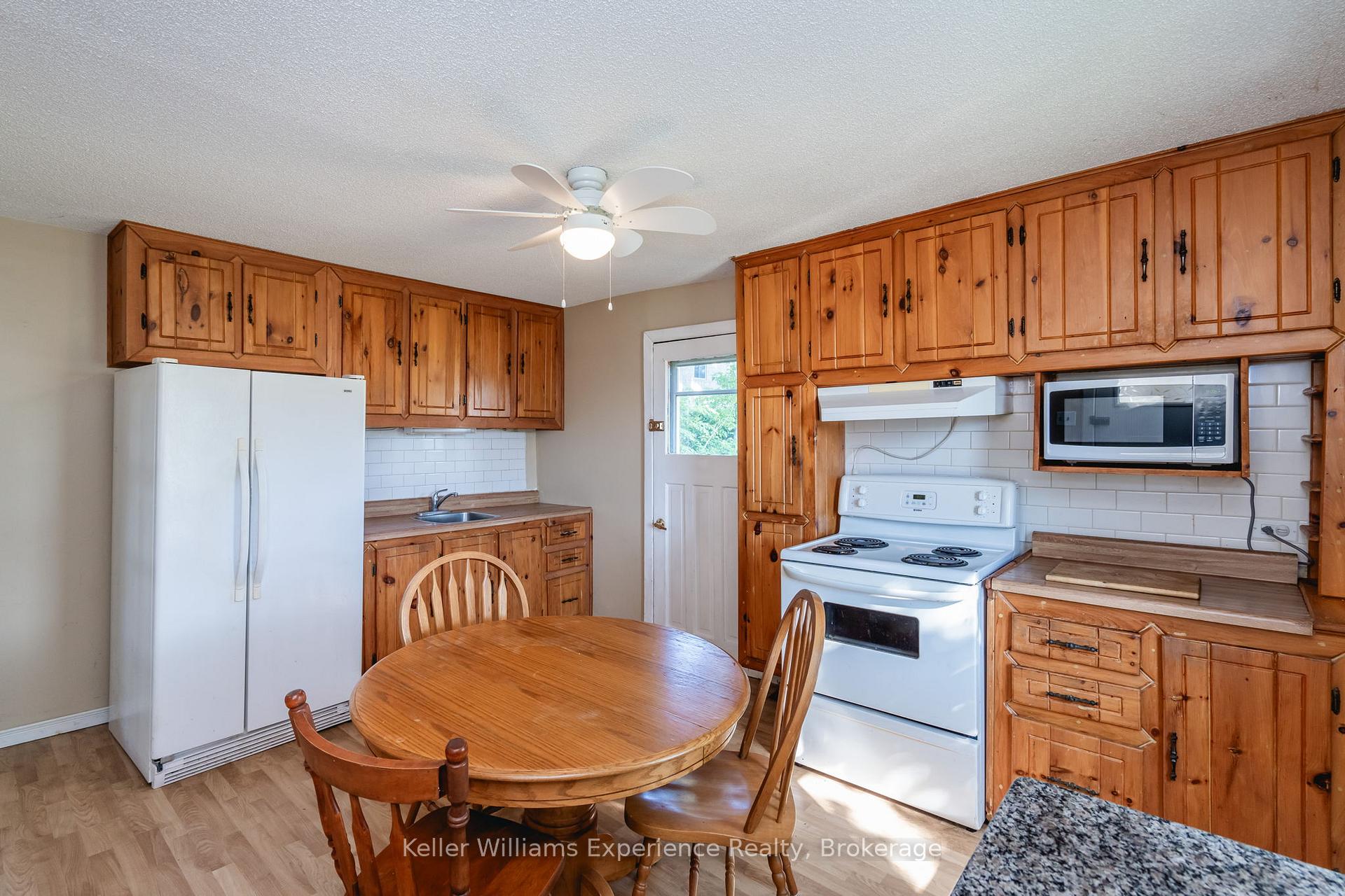 Photo 5 of 280 Hugel Avenue, Midland — HOMEH