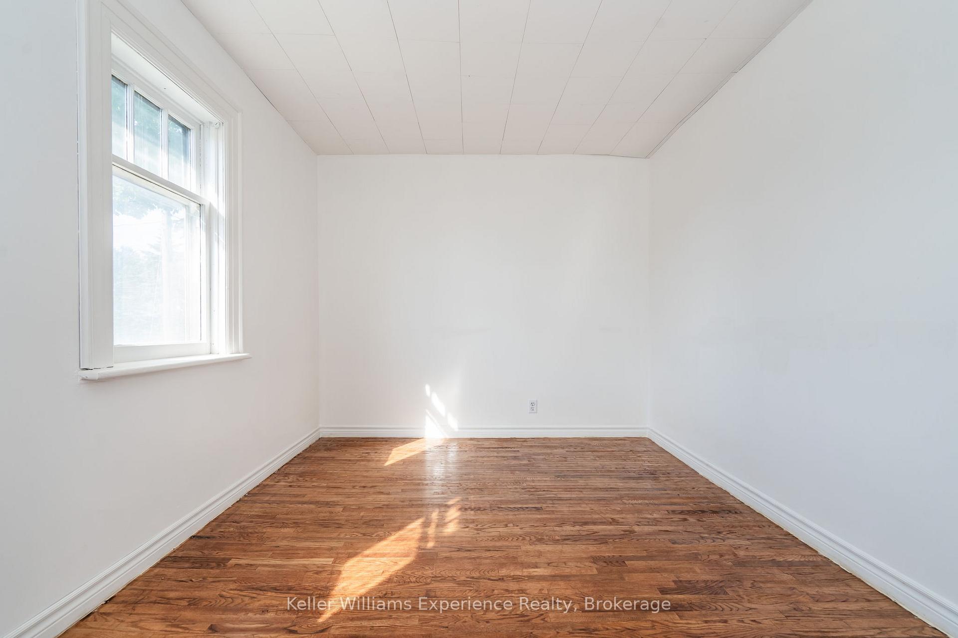 Photo 18 of 280 Hugel Avenue, Midland — HOMEH