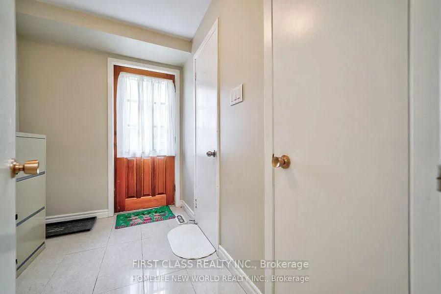 Photo 9 of 24 Markhaven Road, Markham, Unionville — HOMEH