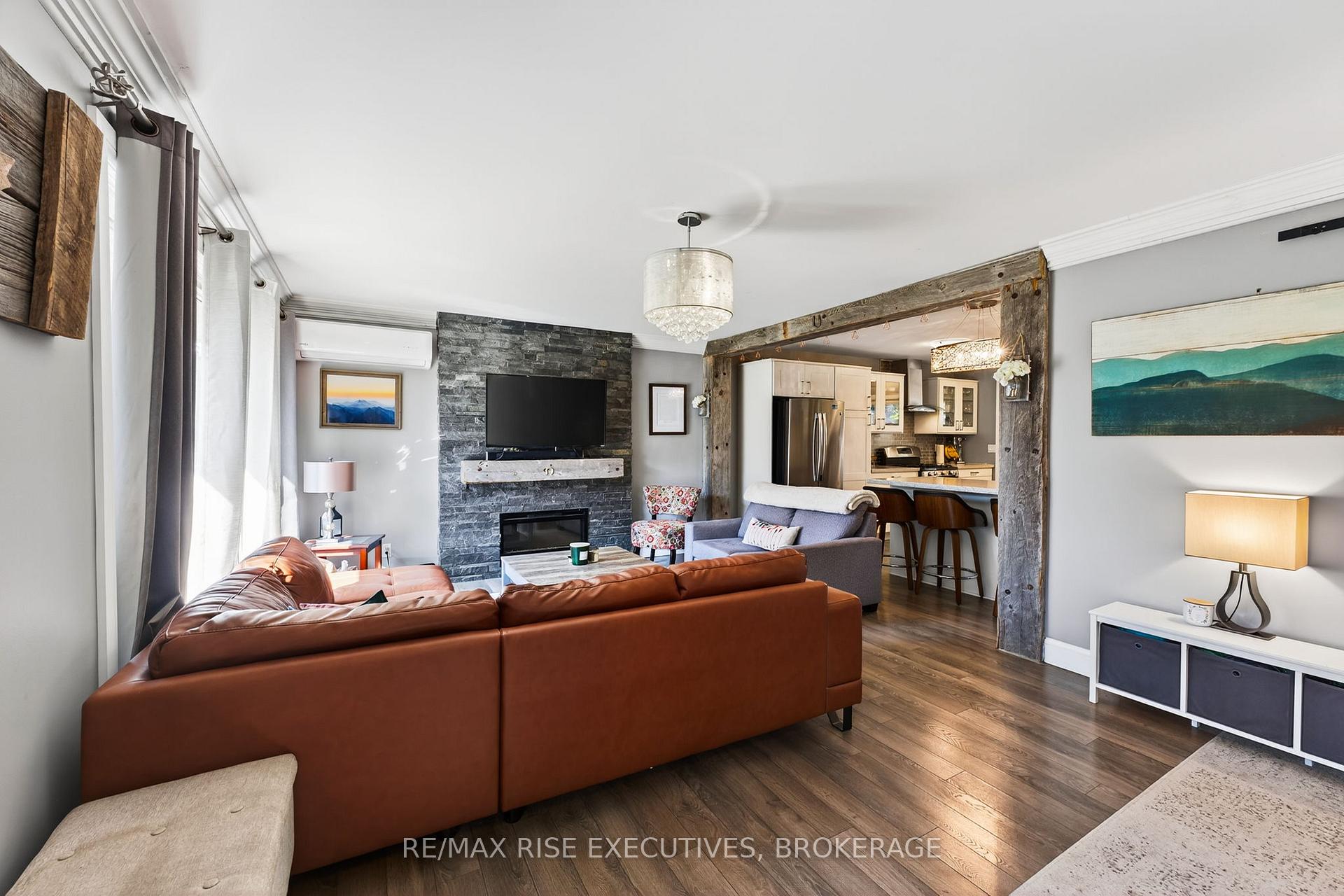 Photo 3 of 309 Arrowhead Place, Kingston, West of Sir John A. Blvd — HOMEH