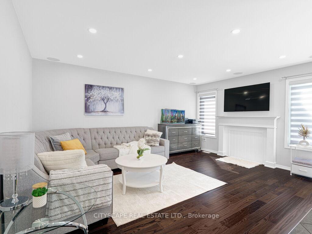 Photo 11 of 265 Mortimer Crescent, Milton, Harrison — HOMEH