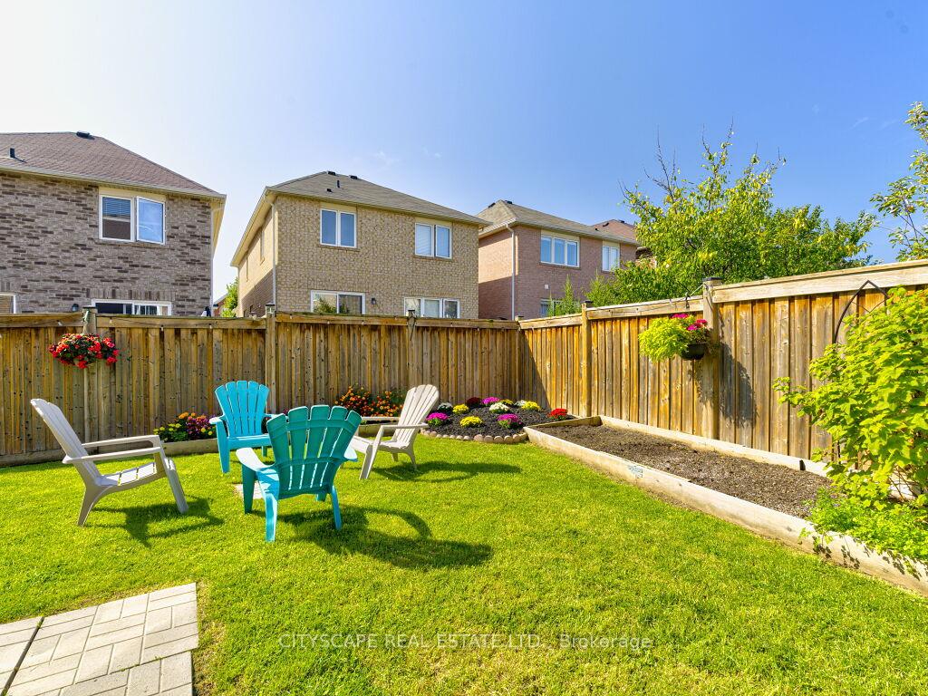 Photo 39 of 265 Mortimer Crescent, Milton, Harrison — HOMEH