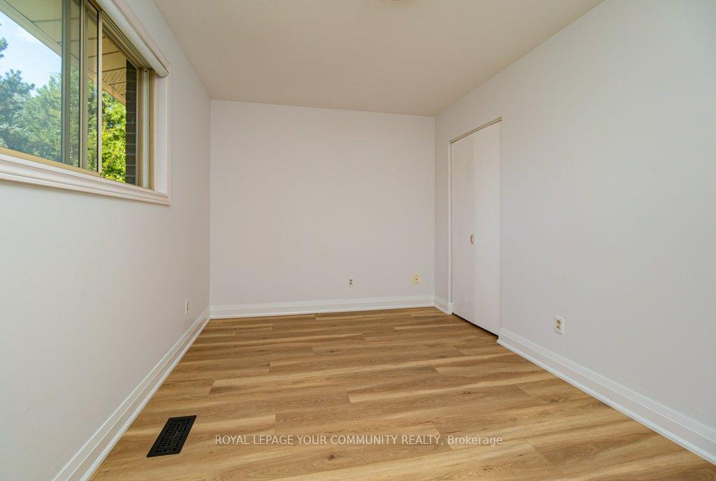 Photo 11 of 15 Stornoway Crescent, Markham, Royal Orchard — HOMEH