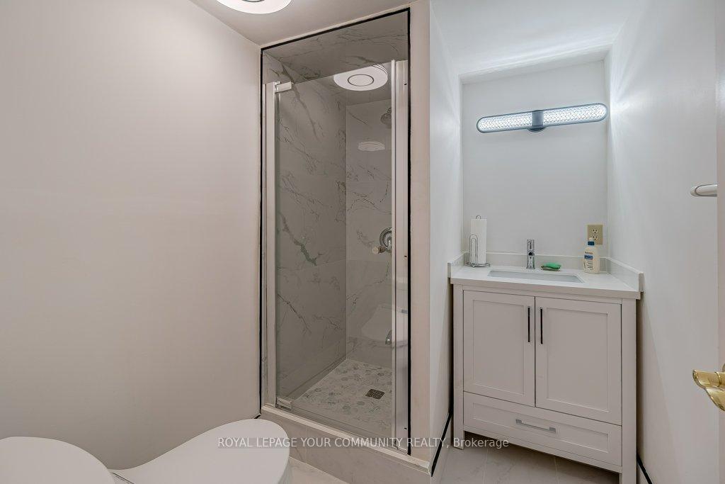 Photo 18 of 15 Stornoway Crescent, Markham, Royal Orchard — HOMEH