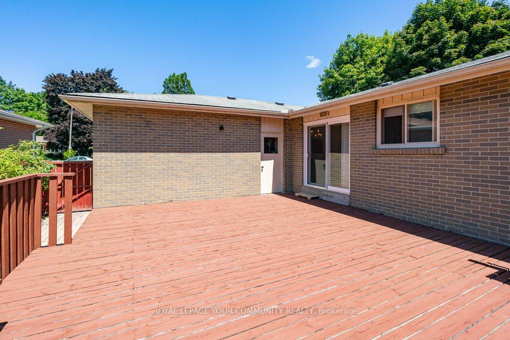 Photo 20 of 15 Stornoway Crescent, Markham, Royal Orchard — HOMEH