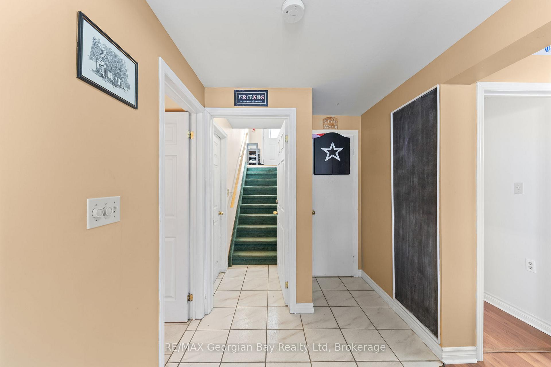 Photo 23 of 758 Ontario Street, Midland — HOMEH