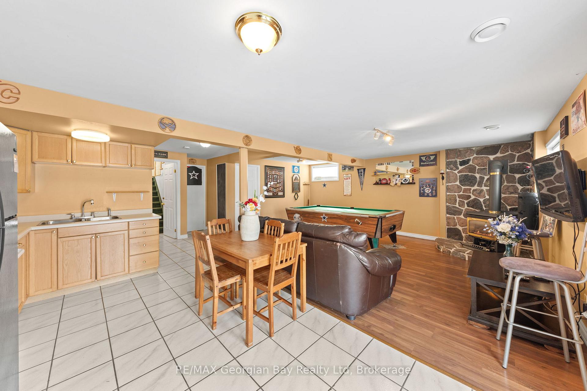 Photo 27 of 758 Ontario Street, Midland — HOMEH