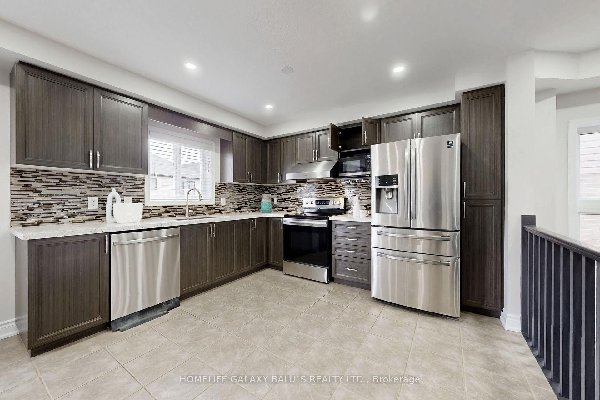 Photo 12 of 39 Wildflower Street, Kitchener, Doon South — HOMEH