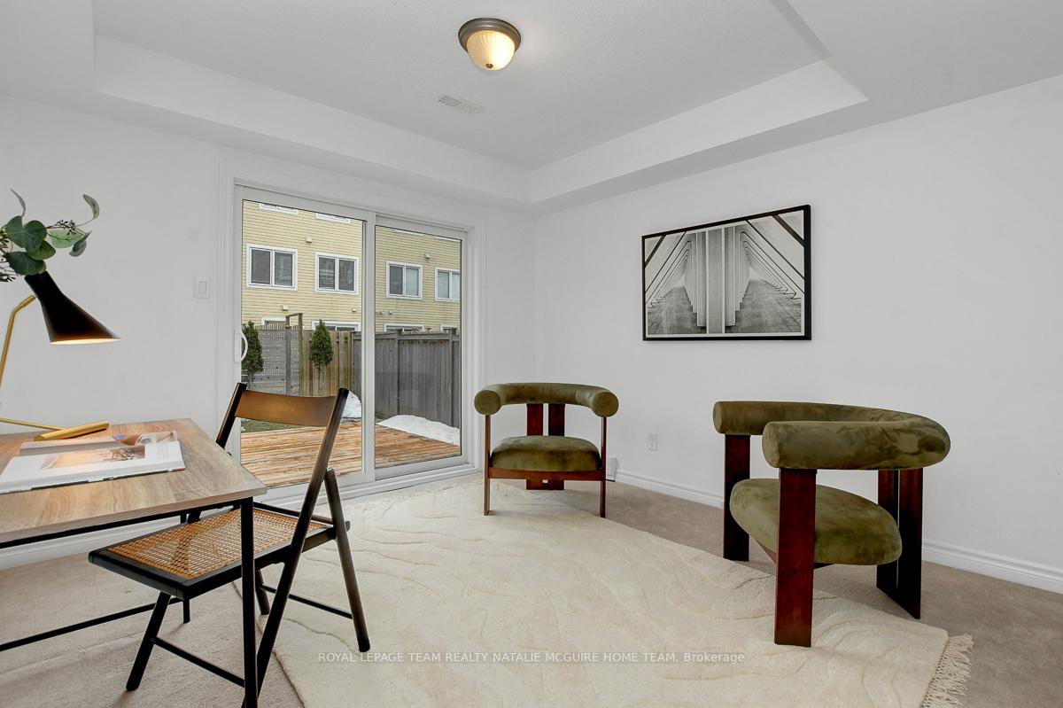 Photo 5 of 418 Coldwater Crescent, Ottawa, Kanata - Emerald Meadows/Trailwest — HOMEH