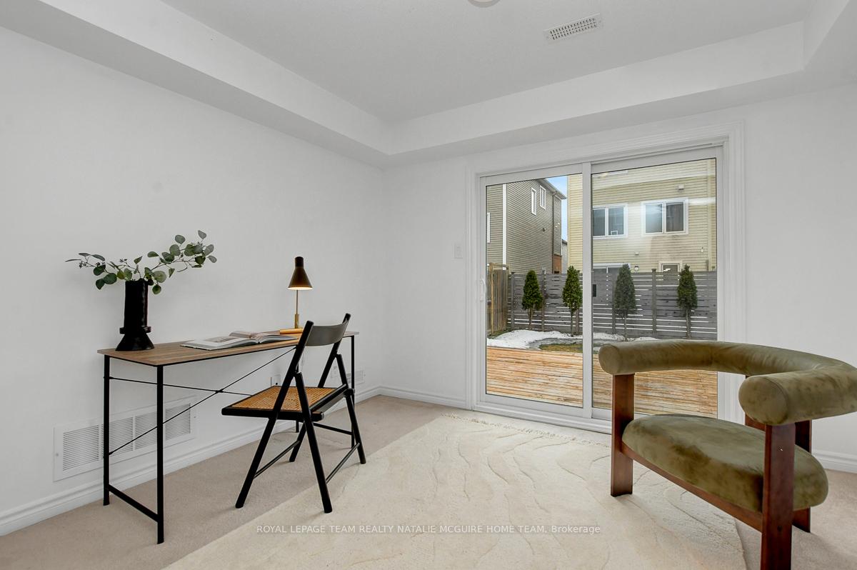 Photo 7 of 418 Coldwater Crescent, Ottawa, Kanata - Emerald Meadows/Trailwest — HOMEH