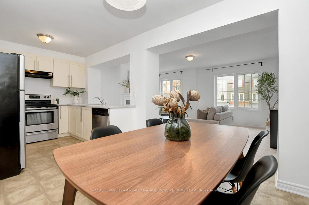 Photo 15 of 418 Coldwater Crescent, Ottawa, Kanata - Emerald Meadows/Trailwest — HOMEH