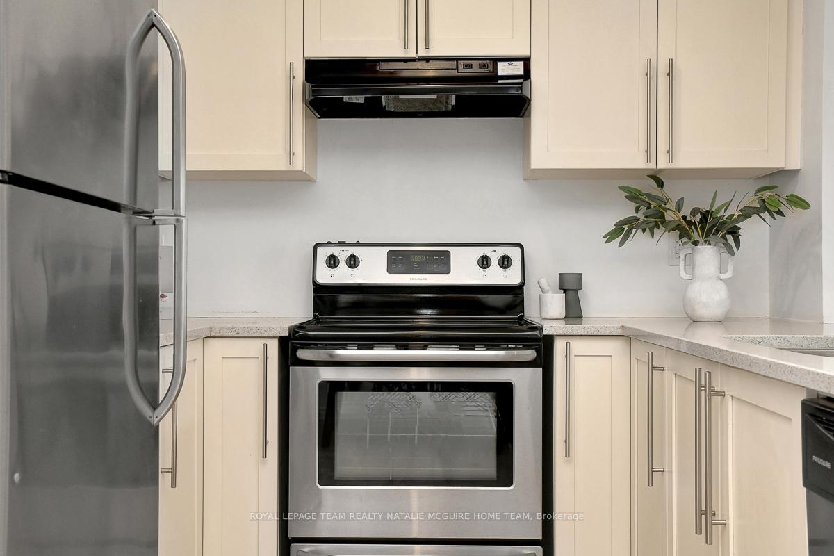 Photo 16 of 418 Coldwater Crescent, Ottawa, Kanata - Emerald Meadows/Trailwest — HOMEH