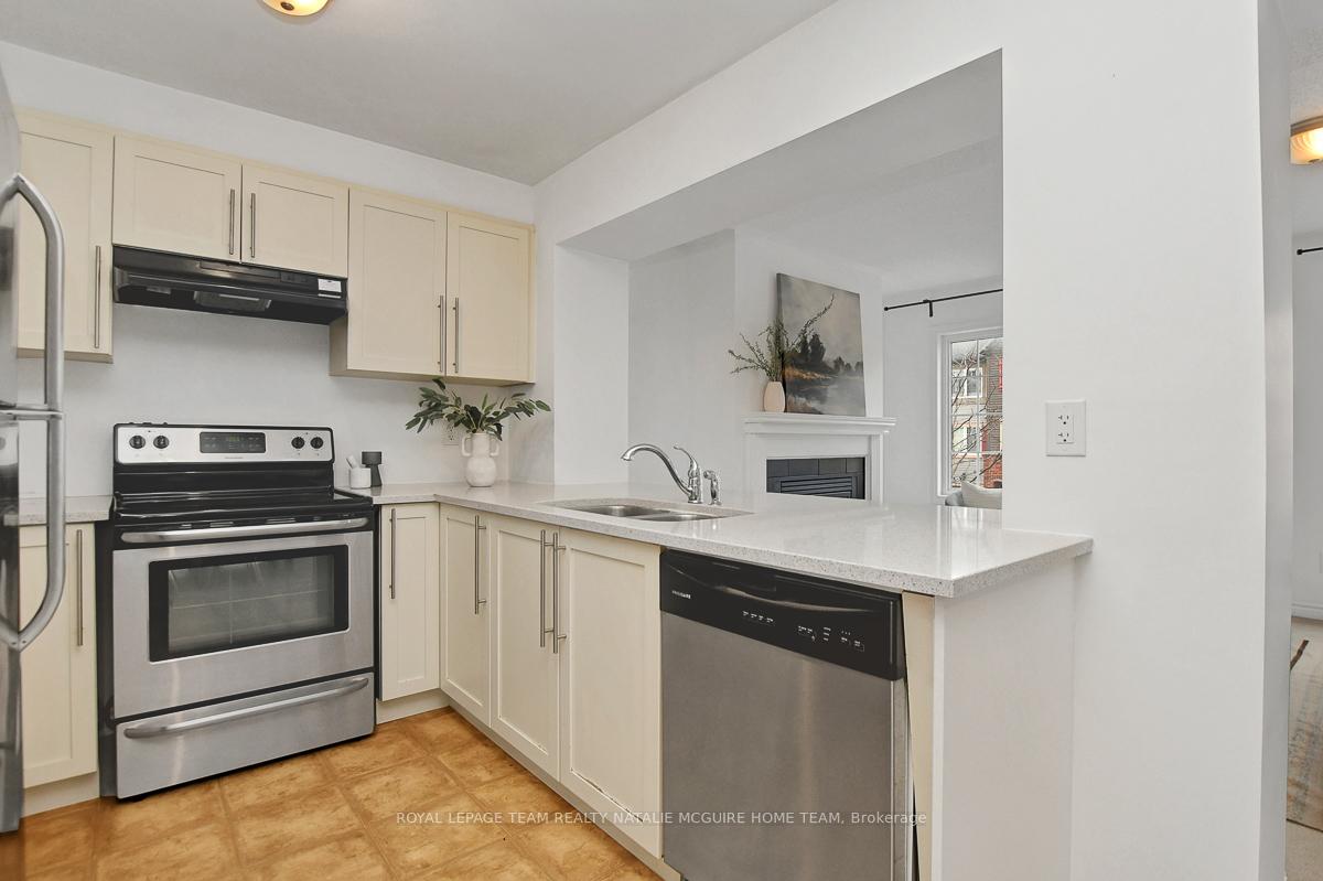 Photo 19 of 418 Coldwater Crescent, Ottawa, Kanata - Emerald Meadows/Trailwest — HOMEH