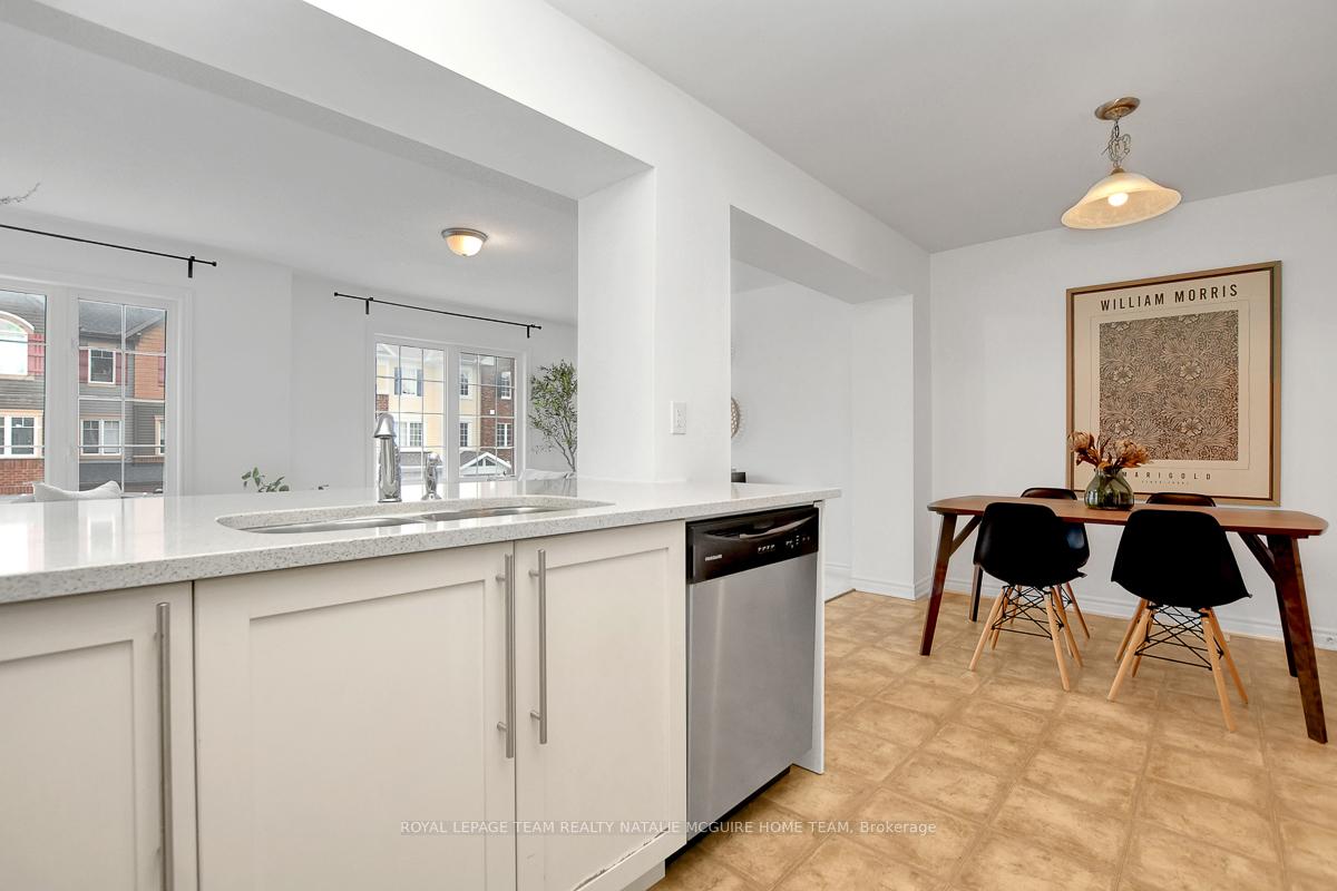 Photo 20 of 418 Coldwater Crescent, Ottawa, Kanata - Emerald Meadows/Trailwest — HOMEH