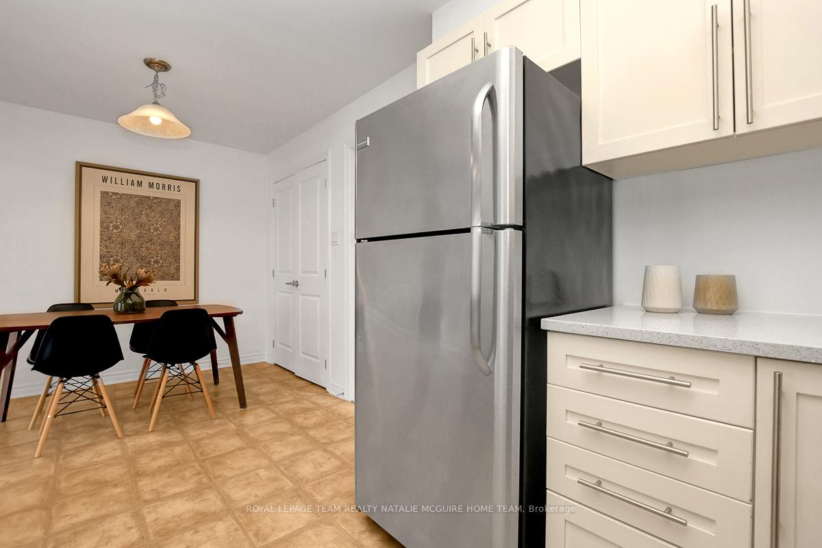Photo 21 of 418 Coldwater Crescent, Ottawa, Kanata - Emerald Meadows/Trailwest — HOMEH