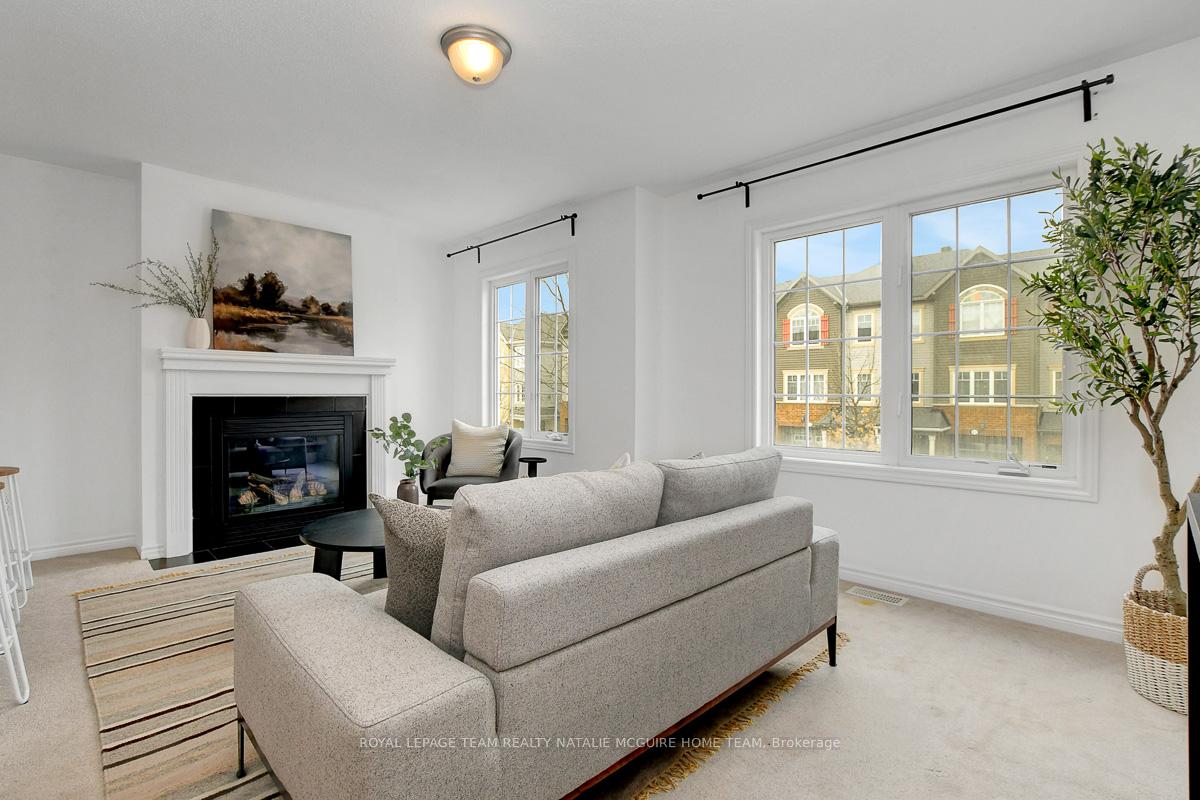 Photo 23 of 418 Coldwater Crescent, Ottawa, Kanata - Emerald Meadows/Trailwest — HOMEH