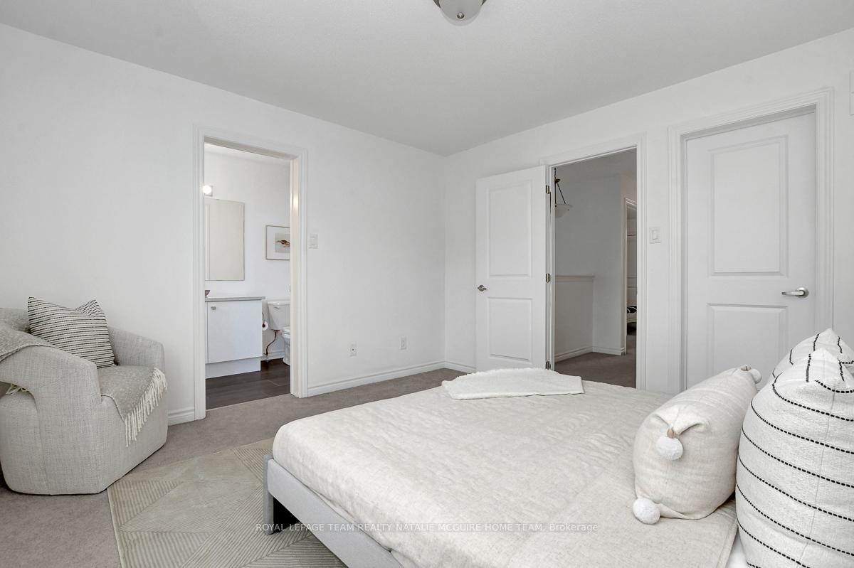 Photo 33 of 418 Coldwater Crescent, Ottawa, Kanata - Emerald Meadows/Trailwest — HOMEH
