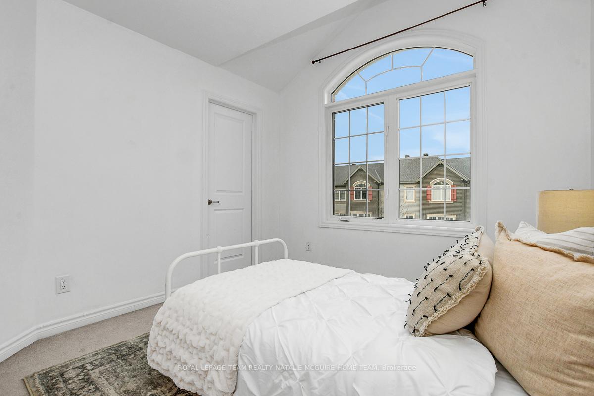 Photo 43 of 418 Coldwater Crescent, Ottawa, Kanata - Emerald Meadows/Trailwest — HOMEH