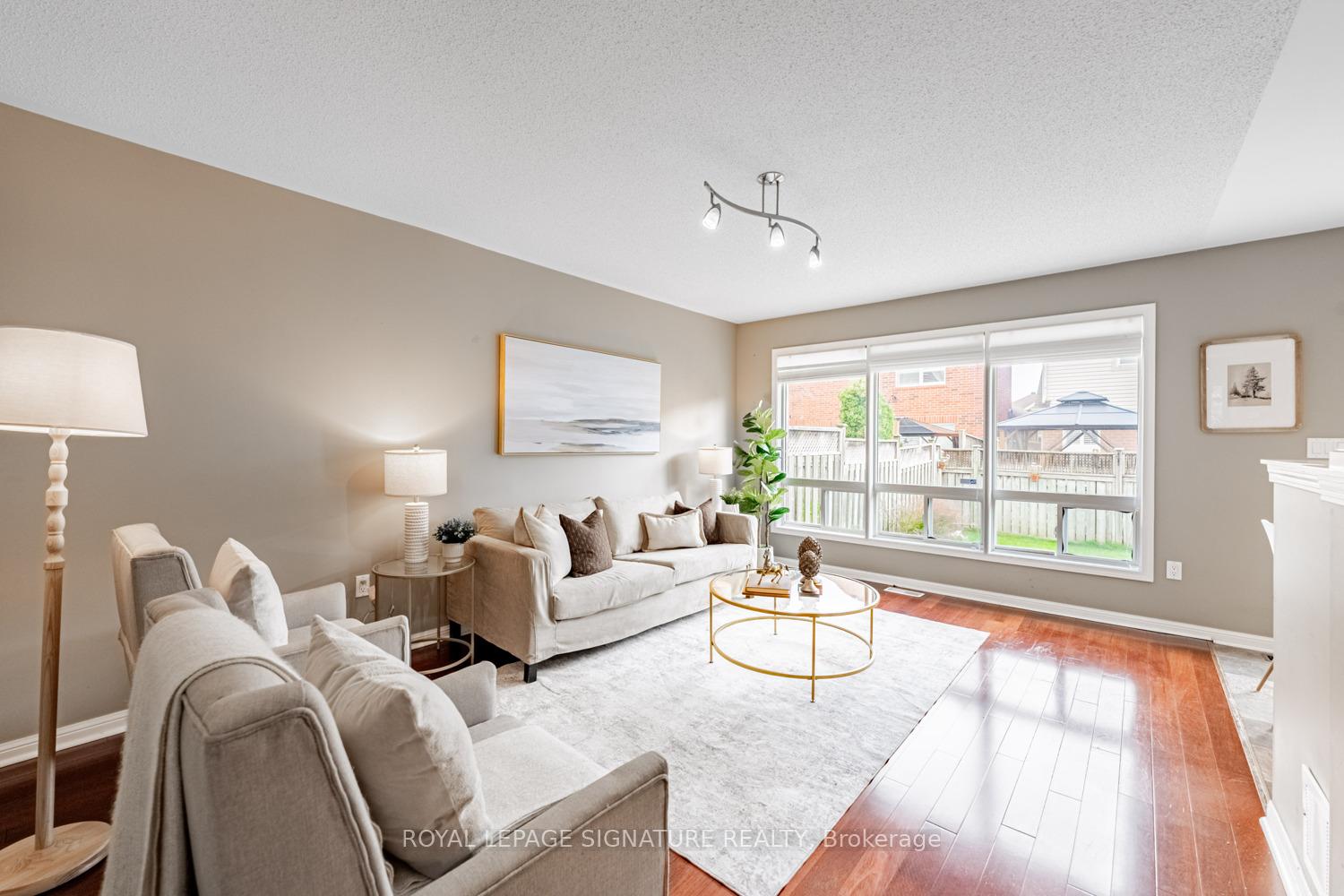 Photo 6 of 402 Baverstock Crescent, Milton, Clarke — HOMEH