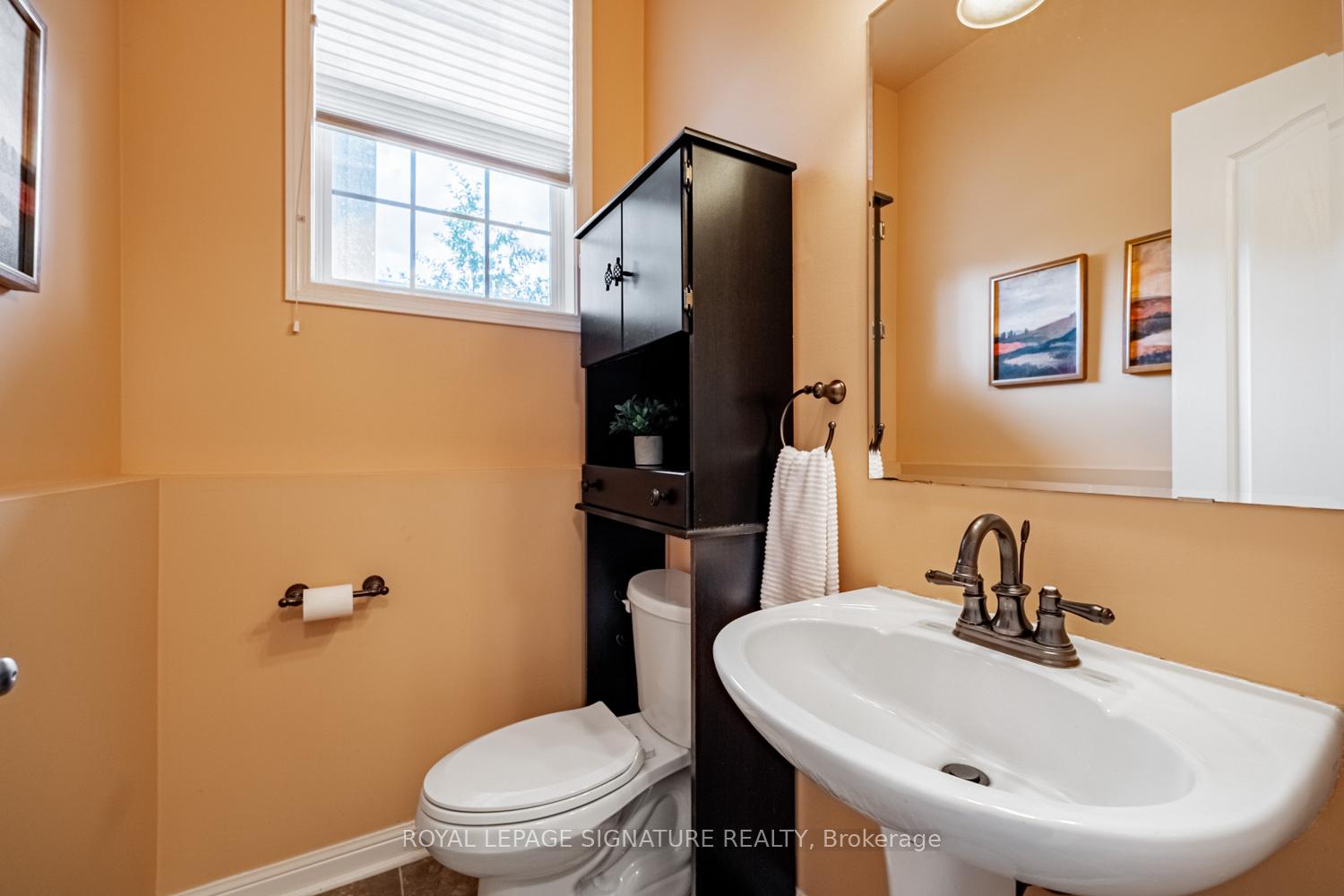 Photo 13 of 402 Baverstock Crescent, Milton, Clarke — HOMEH