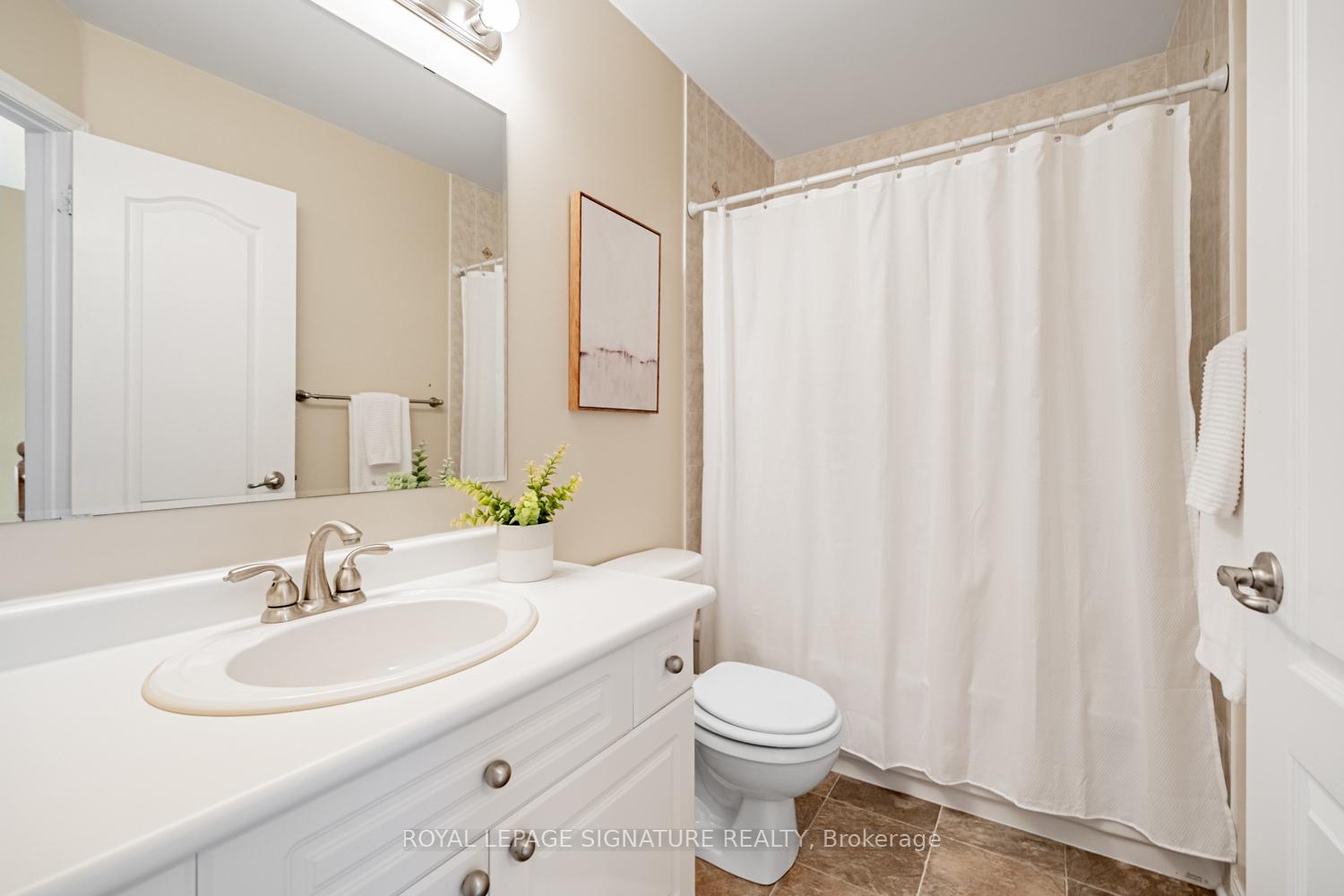 Photo 22 of 402 Baverstock Crescent, Milton, Clarke — HOMEH