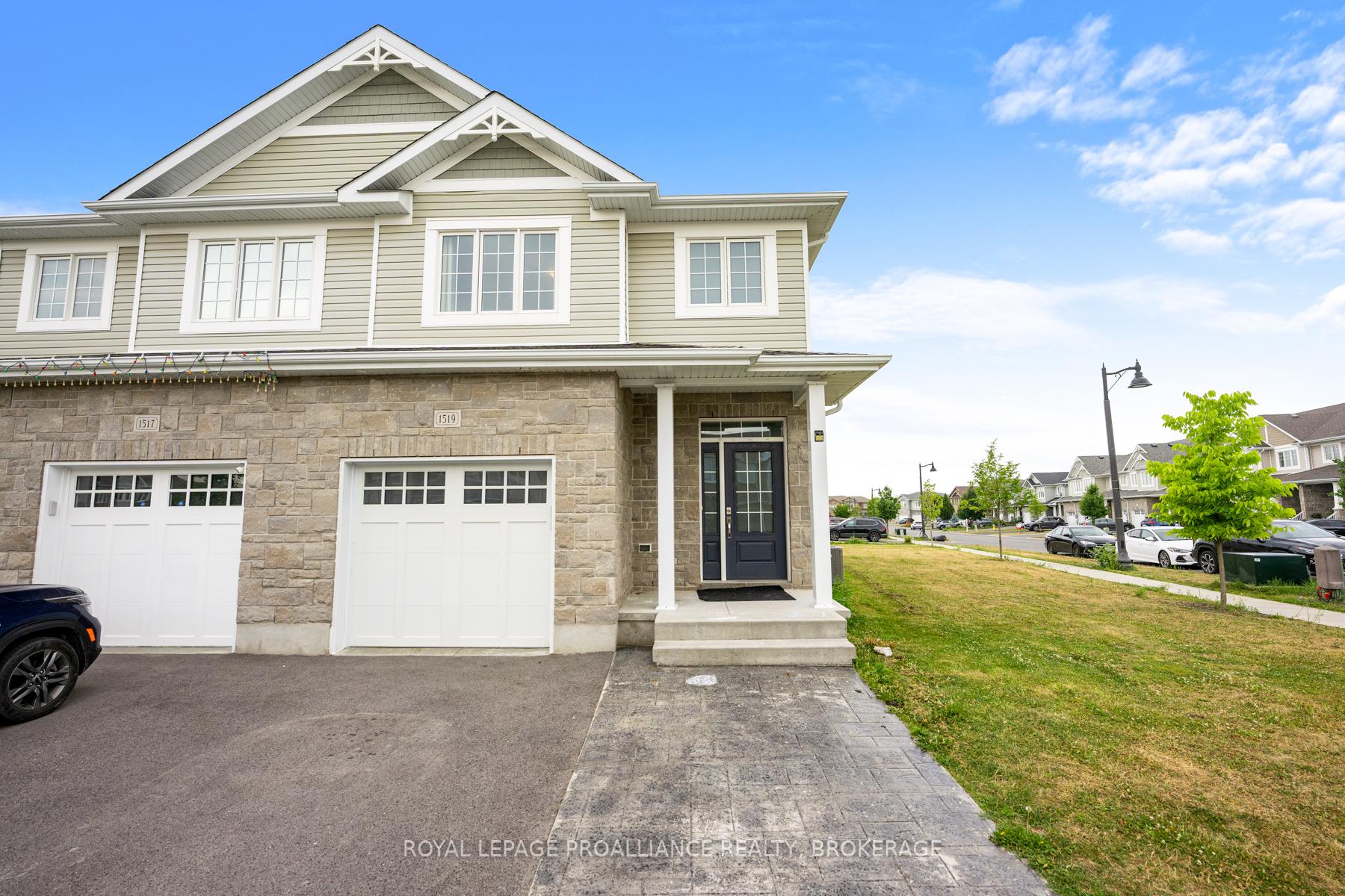 Photo 1 of 1519 Davenport Crescent, Kingston, City Northwest — HOMEH