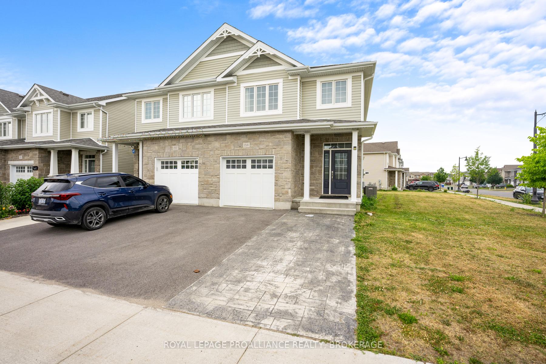 Photo 2 of 1519 Davenport Crescent, Kingston, City Northwest — HOMEH