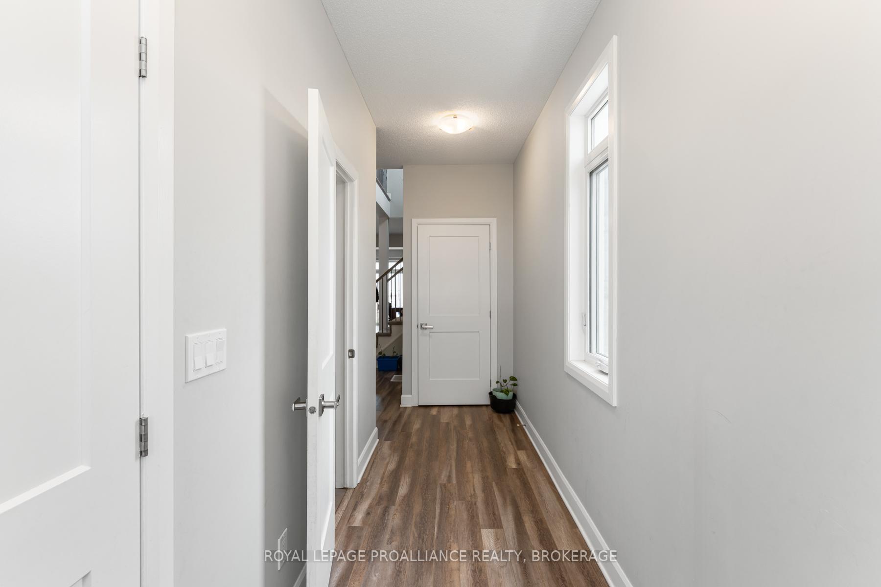 Photo 8 of 1519 Davenport Crescent, Kingston, City Northwest — HOMEH