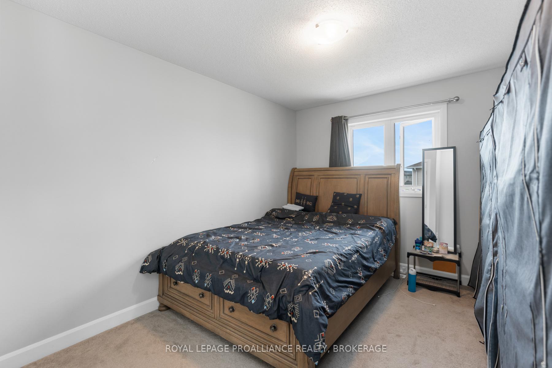 Photo 29 of 1519 Davenport Crescent, Kingston, City Northwest — HOMEH