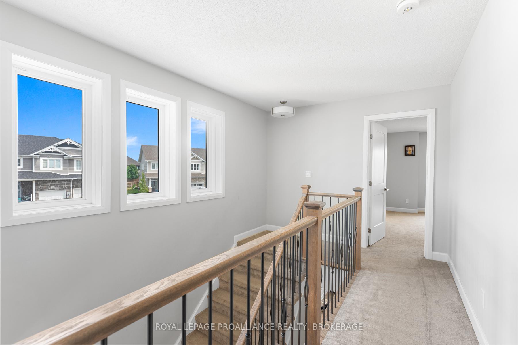 Photo 34 of 1519 Davenport Crescent, Kingston, City Northwest — HOMEH