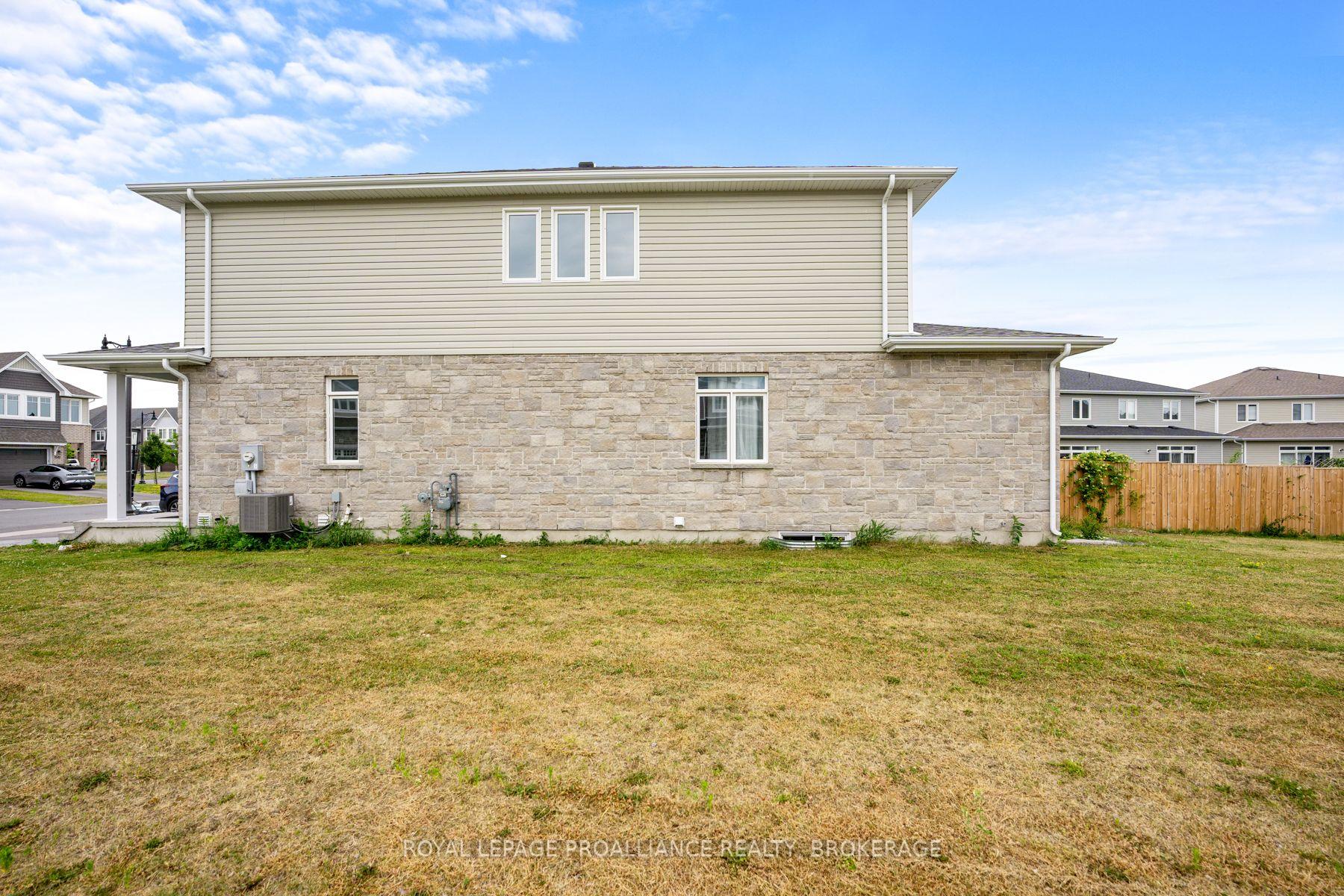 Photo 41 of 1519 Davenport Crescent, Kingston, City Northwest — HOMEH