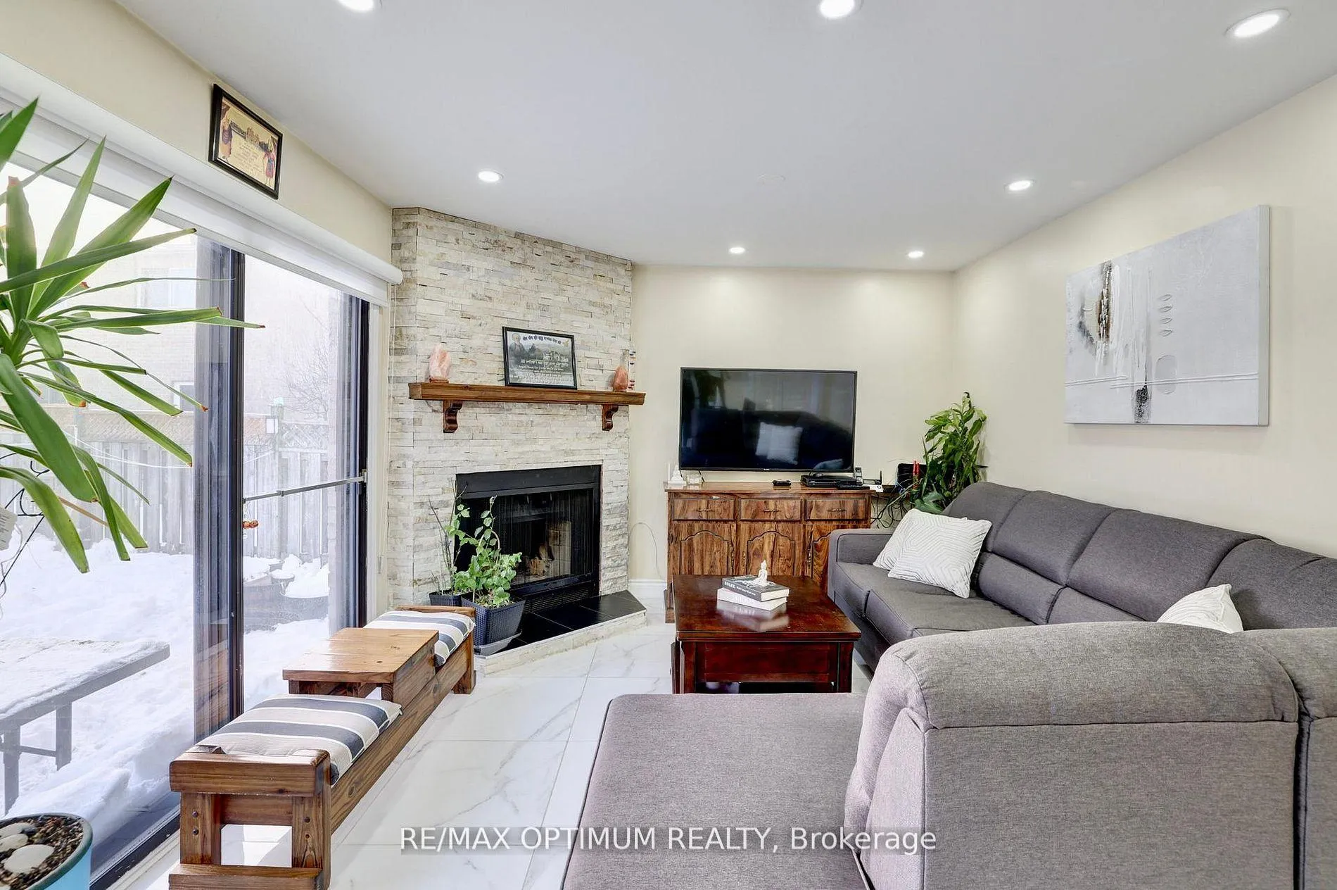 Photo 14 of 5 Clydesdale Circle, Brampton, Fletcher's Creek South — HOMEH