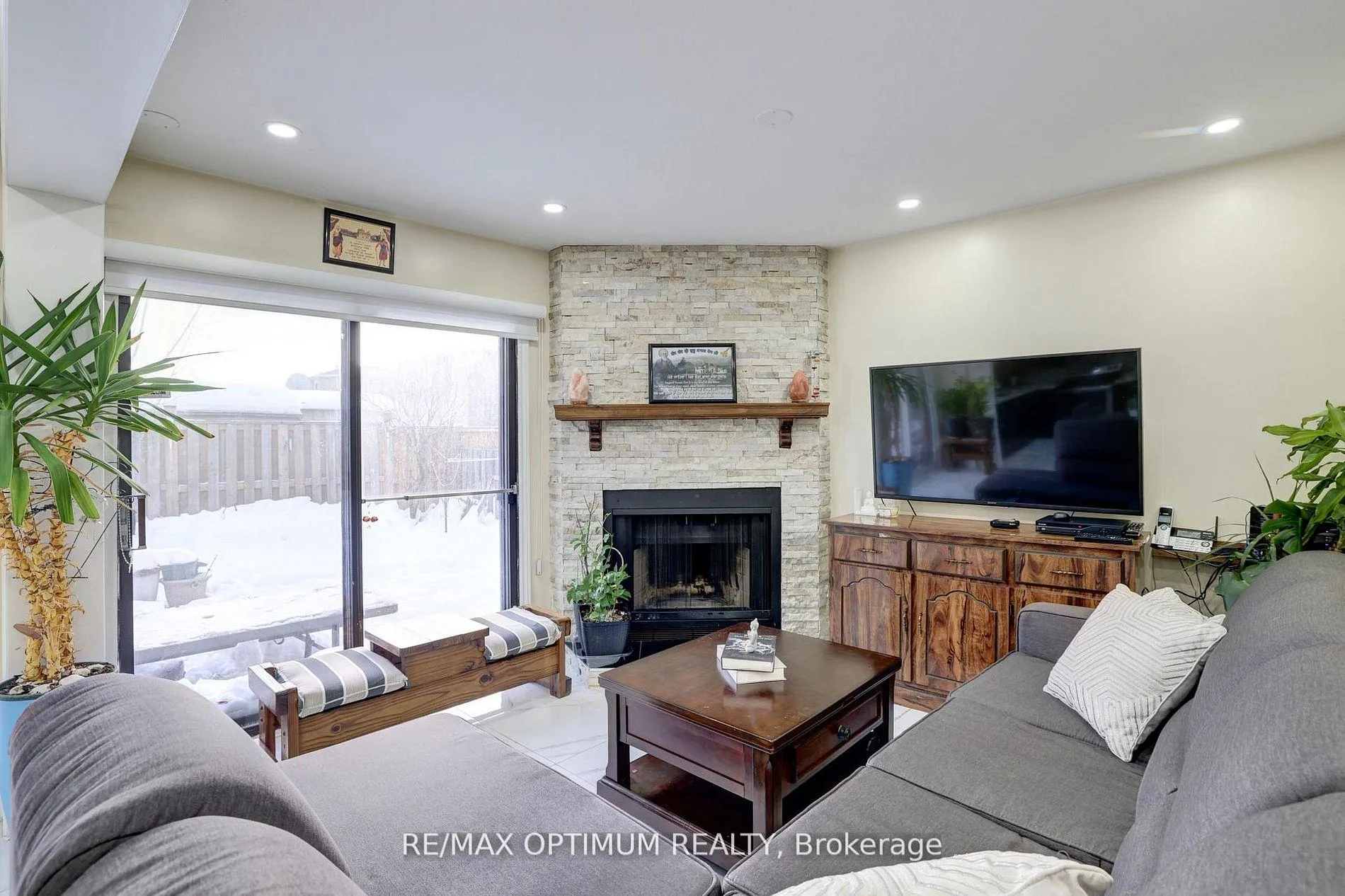 Photo 16 of 5 Clydesdale Circle, Brampton, Fletcher's Creek South — HOMEH