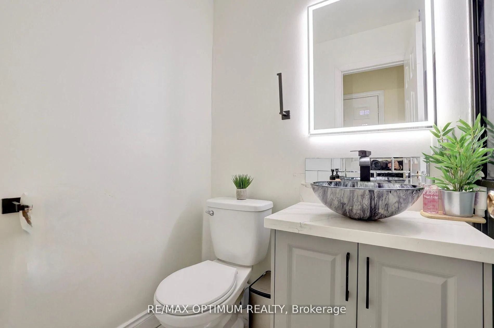 Photo 20 of 5 Clydesdale Circle, Brampton, Fletcher's Creek South — HOMEH