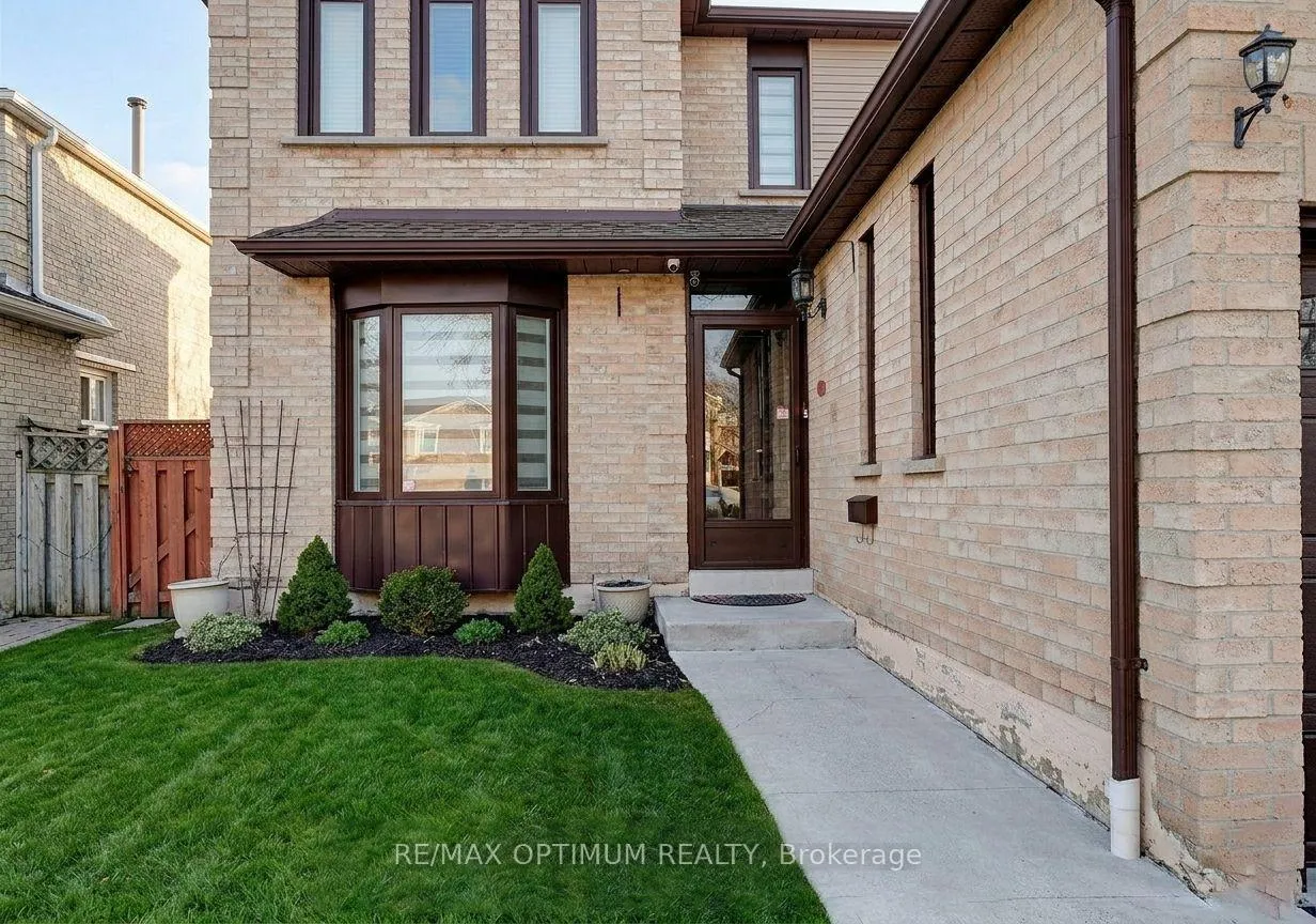 Photo 42 of 5 Clydesdale Circle, Brampton, Fletcher's Creek South — HOMEH