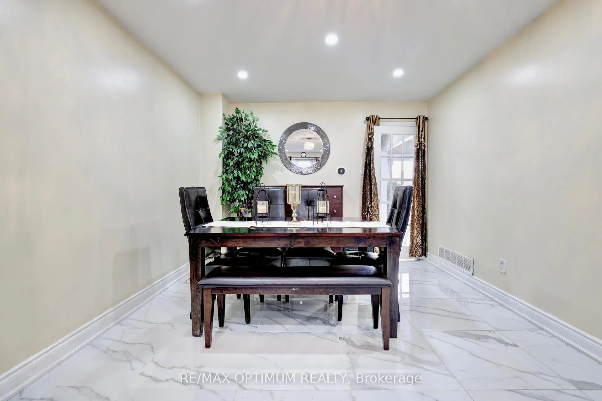 Photo 44 of 5 Clydesdale Circle, Brampton, Fletcher's Creek South — HOMEH