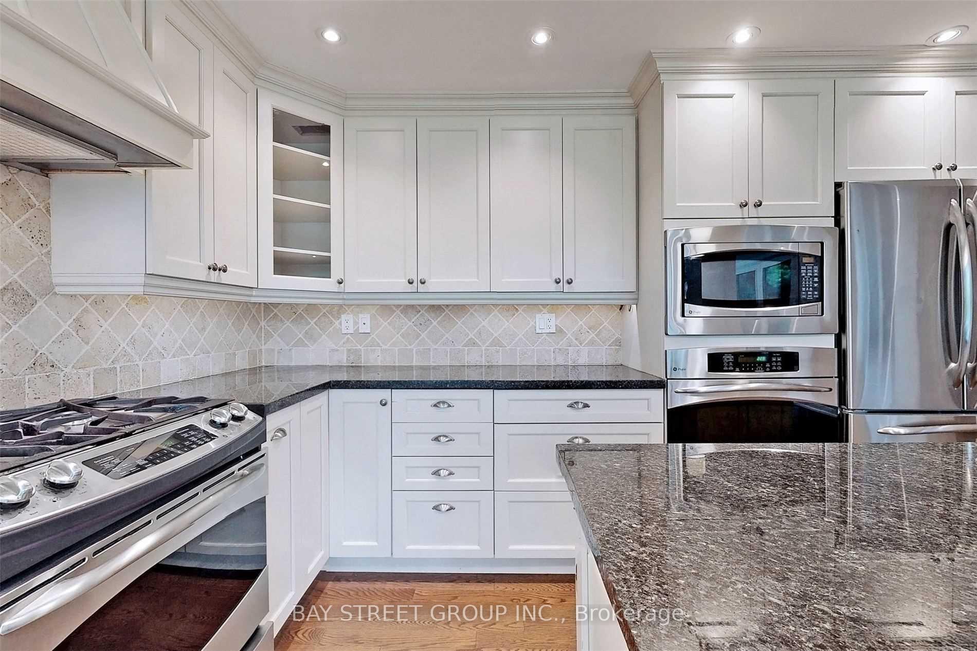 Photo 10 of 33 Normandale Road, Markham, Unionville — HOMEH