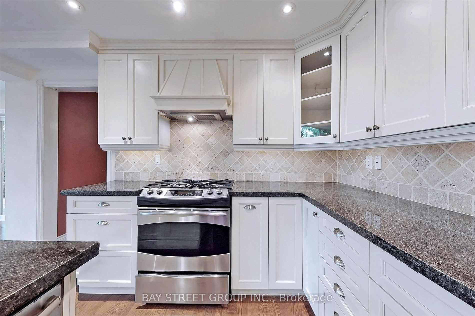 Photo 12 of 33 Normandale Road, Markham, Unionville — HOMEH