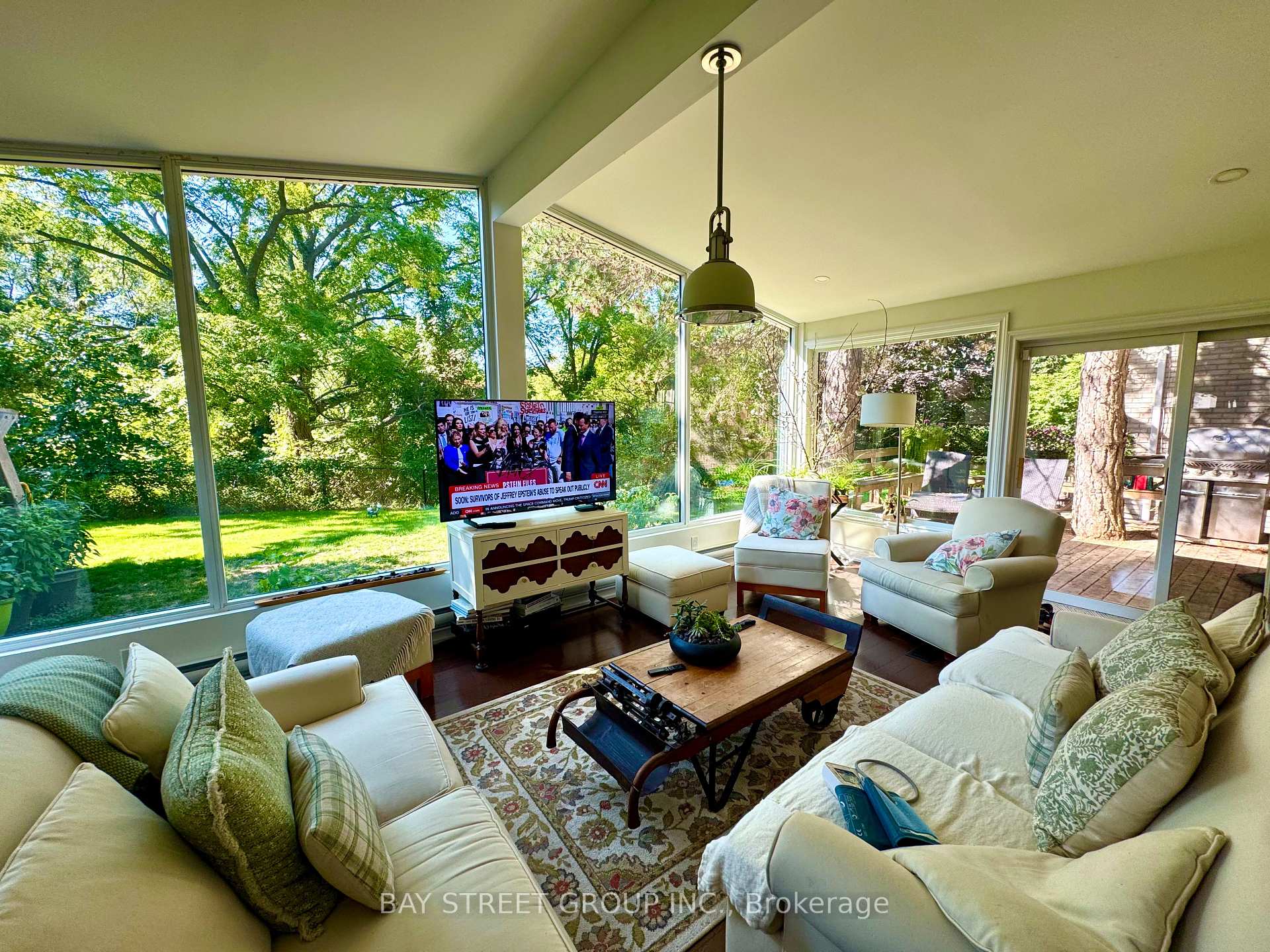 Photo 13 of 33 Normandale Road, Markham, Unionville — HOMEH