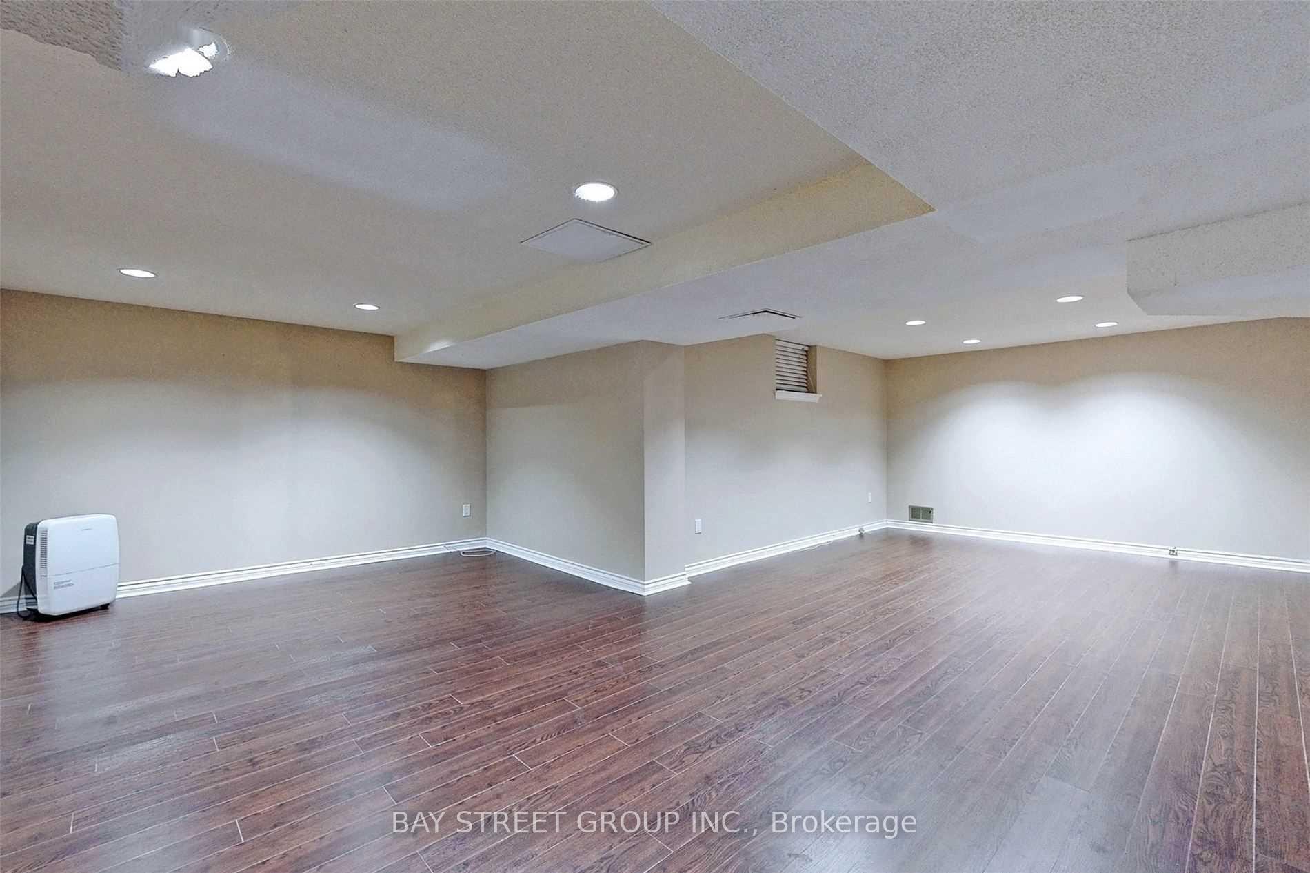 Photo 27 of 33 Normandale Road, Markham, Unionville — HOMEH