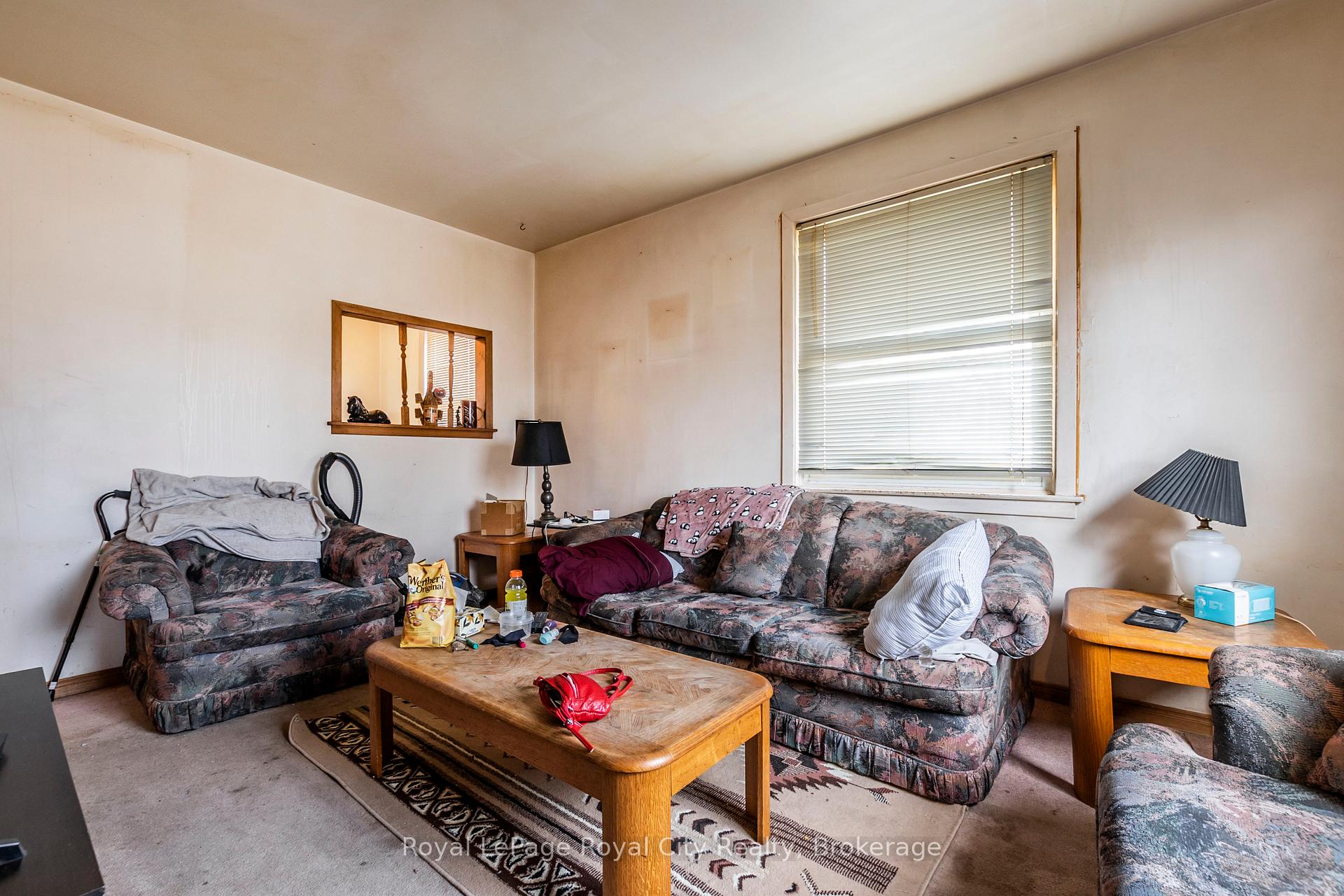 Photo 6 of 6 Seneca Drive, Kitchener — HOMEH