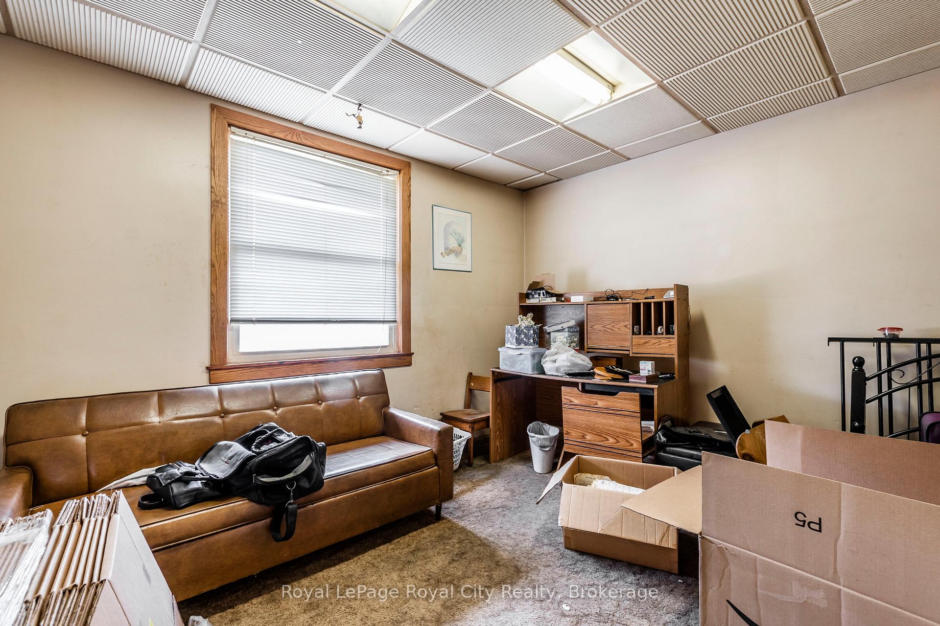 Photo 16 of 6 Seneca Drive, Kitchener — HOMEH