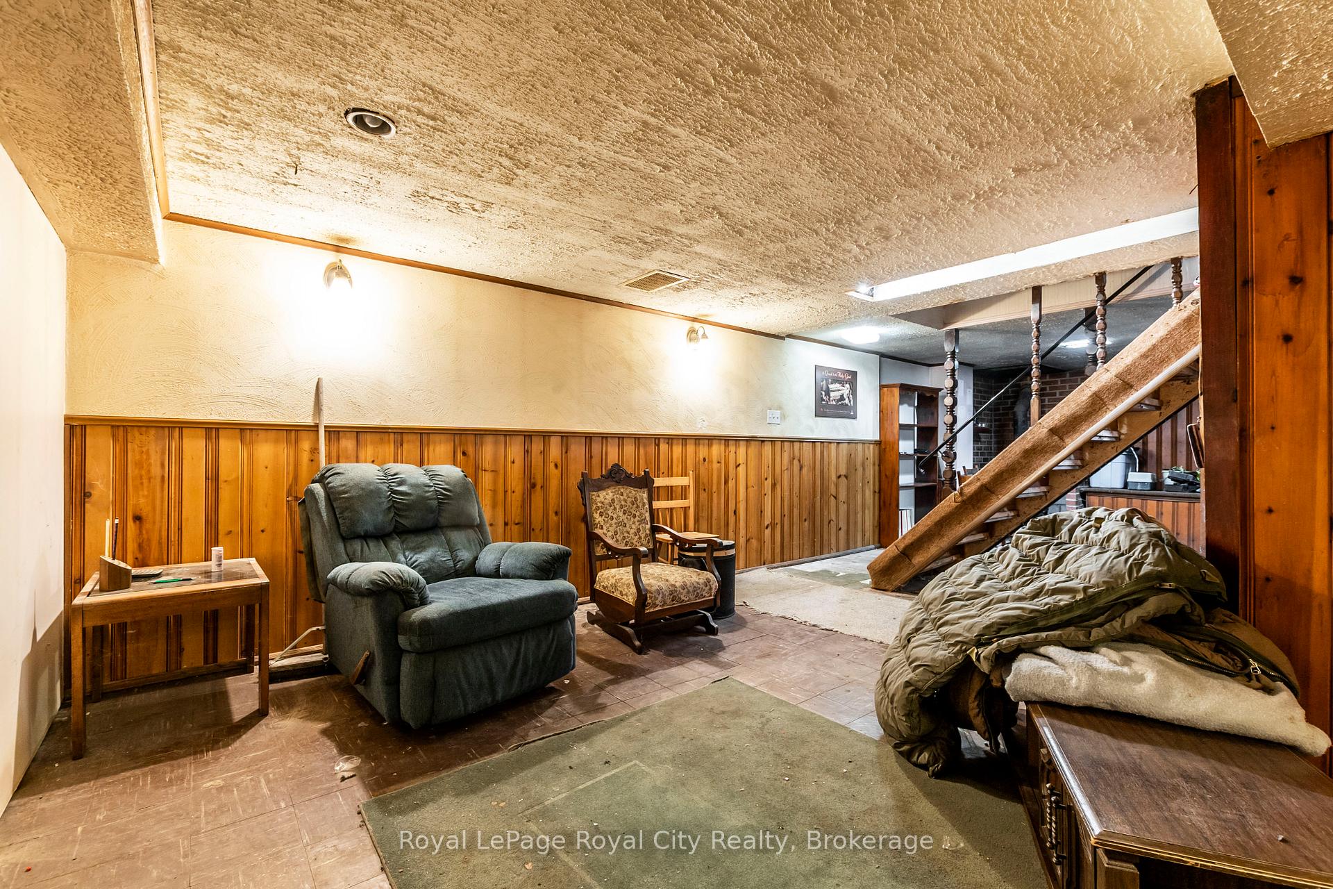 Photo 26 of 6 Seneca Drive, Kitchener — HOMEH